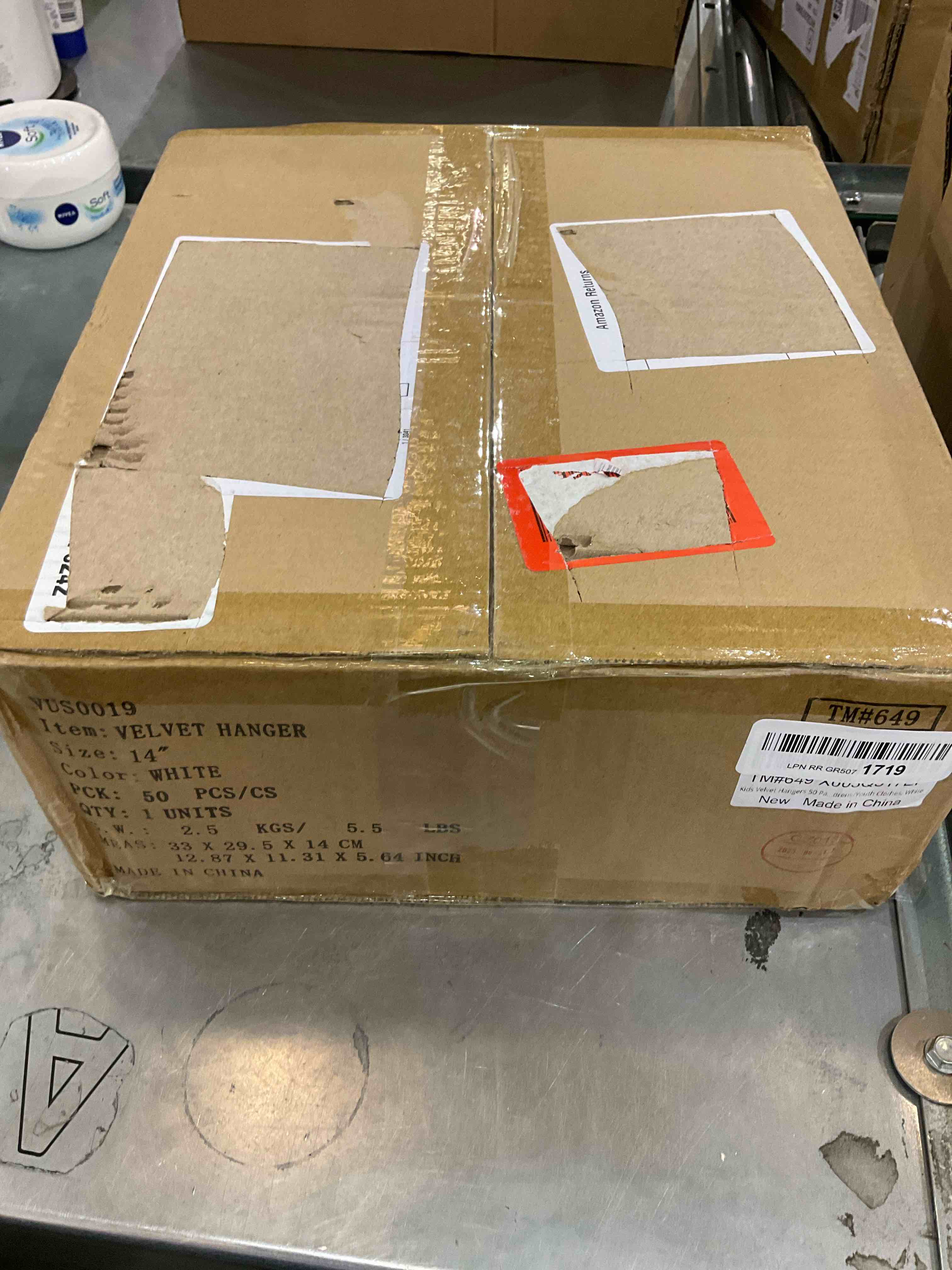 https://s3.amazonaws.com/lotting-images-prod/bidfta/EXS00829510_1699635004617.jpeg