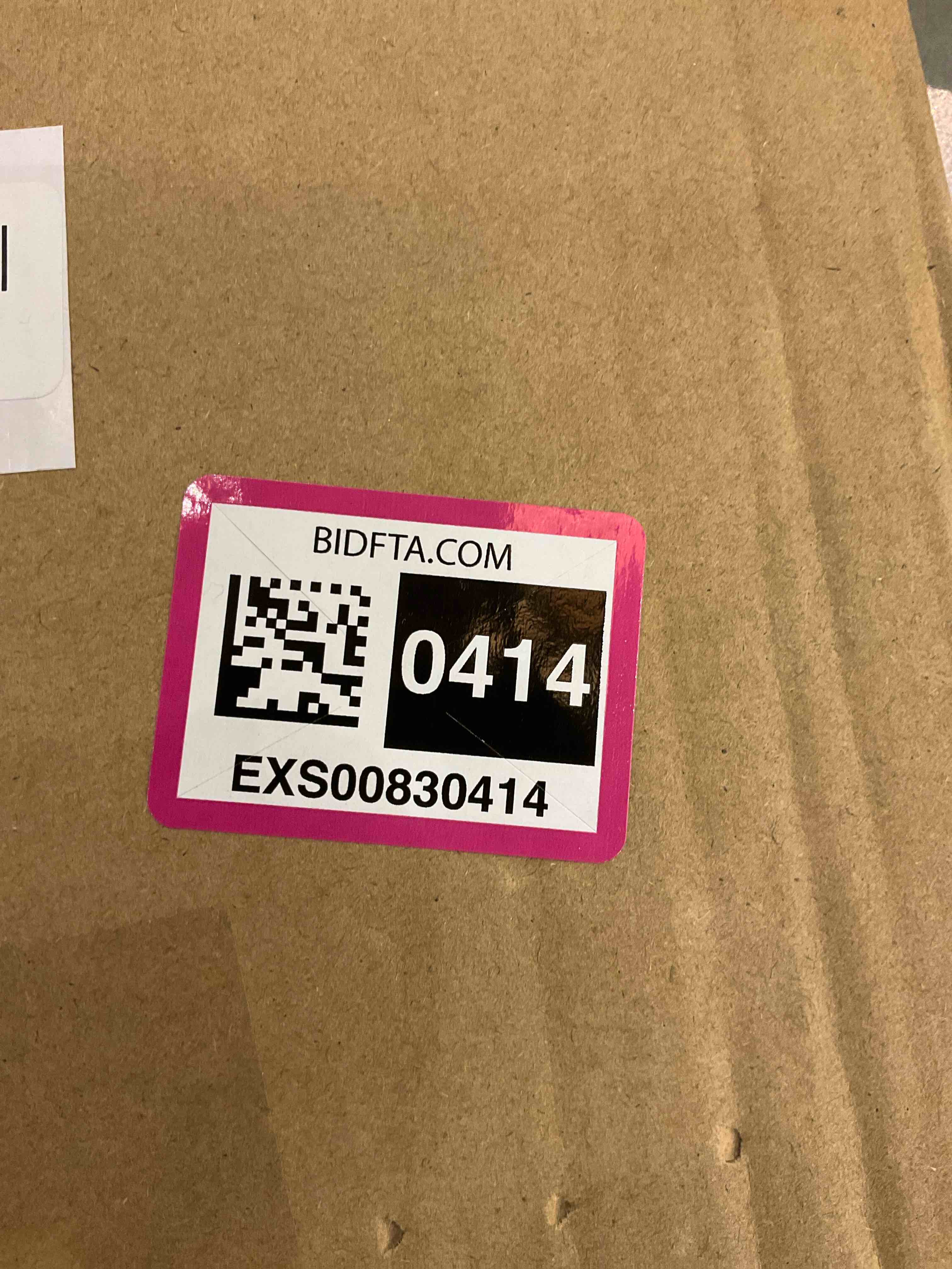 https://s3.amazonaws.com/lotting-images-prod/bidfta/EXS00830414_1699022495734.jpeg
