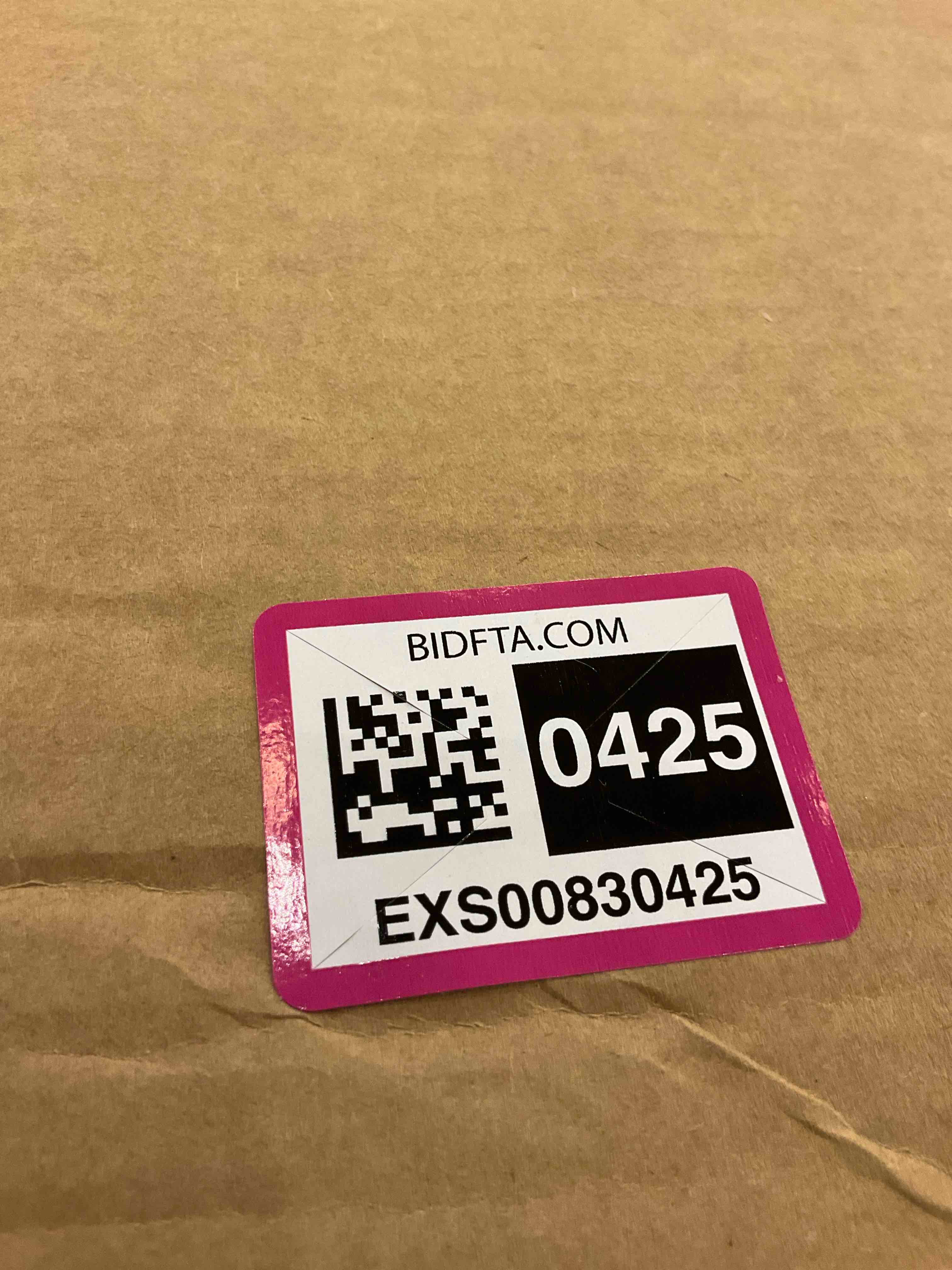 https://s3.amazonaws.com/lotting-images-prod/bidfta/EXS00830425_1699023787906.jpeg