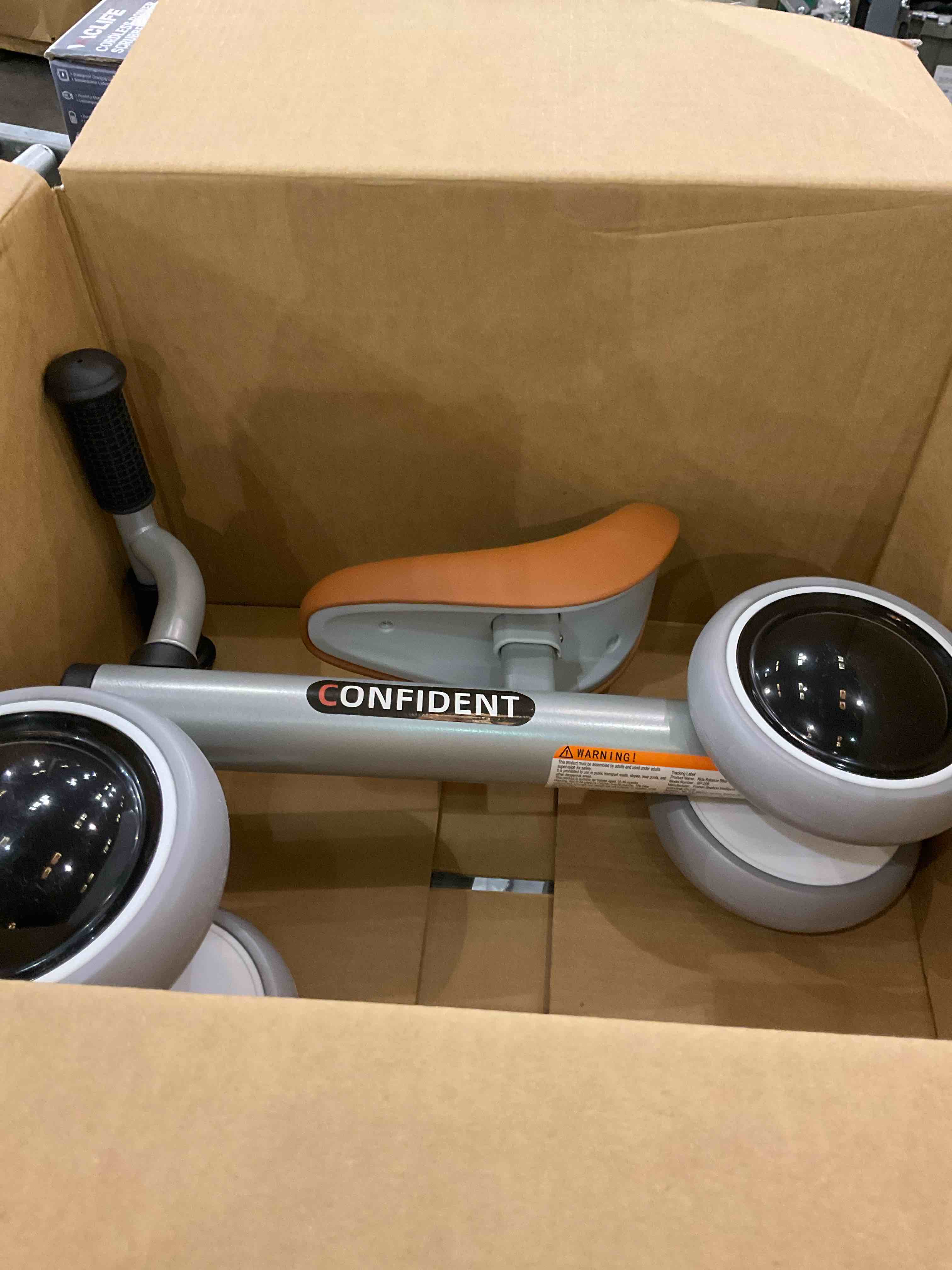 https://s3.amazonaws.com/lotting-images-prod/bidfta/EXS00830425_1699023807900.jpeg