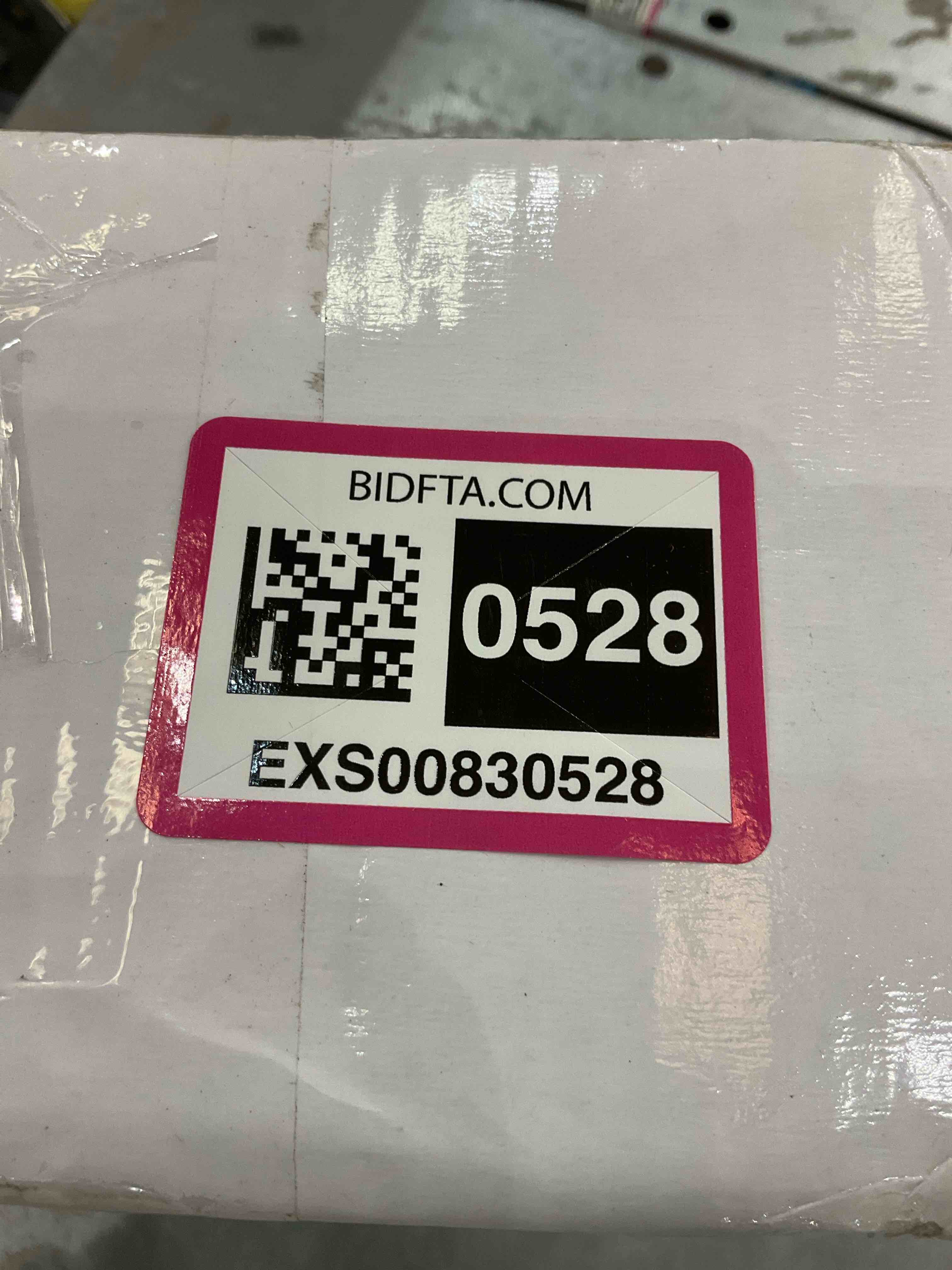 https://s3.amazonaws.com/lotting-images-prod/bidfta/EXS00830528_1699035579387.jpeg
