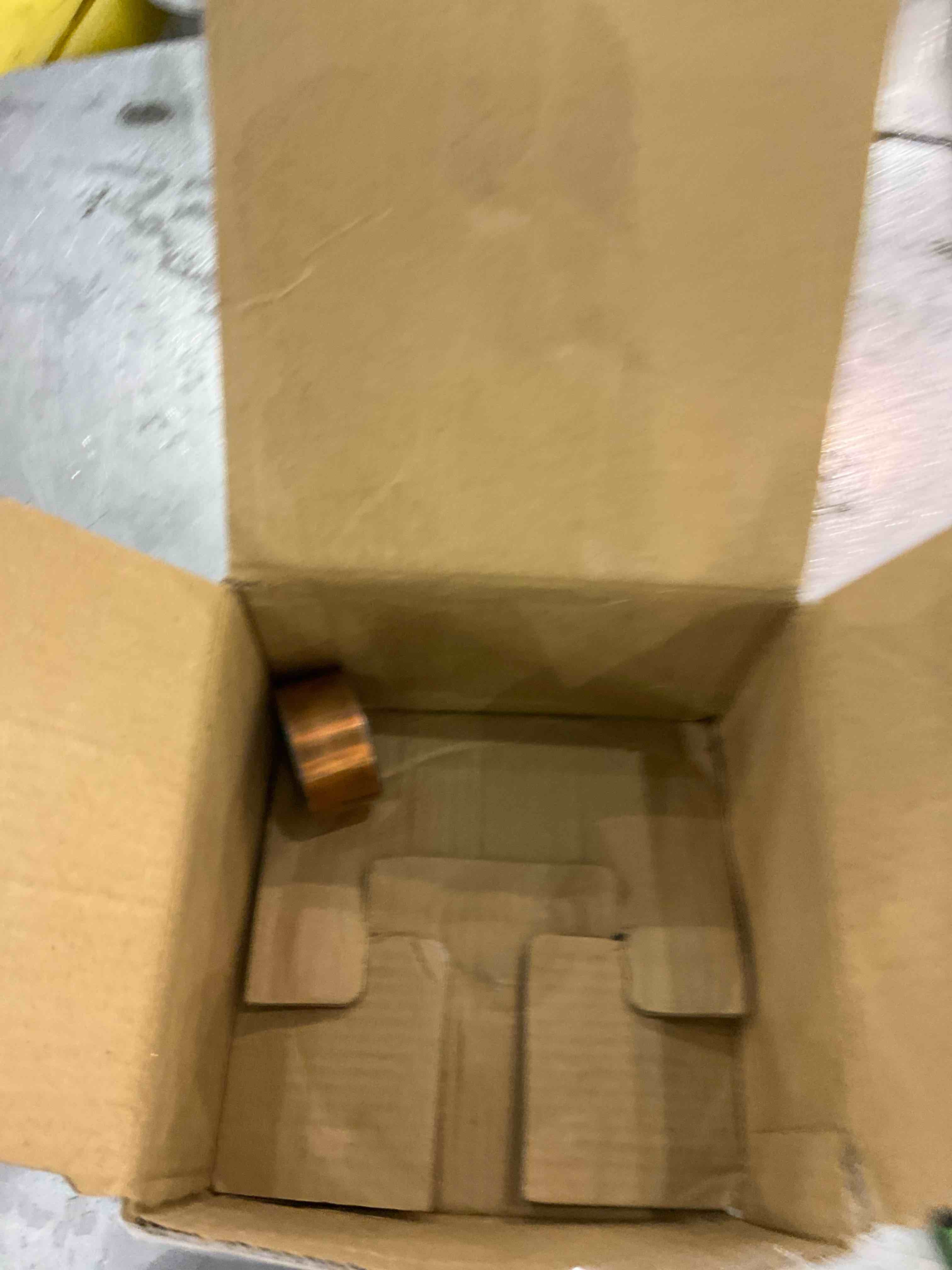 https://s3.amazonaws.com/lotting-images-prod/bidfta/EXS00830627_1699276177426.jpeg