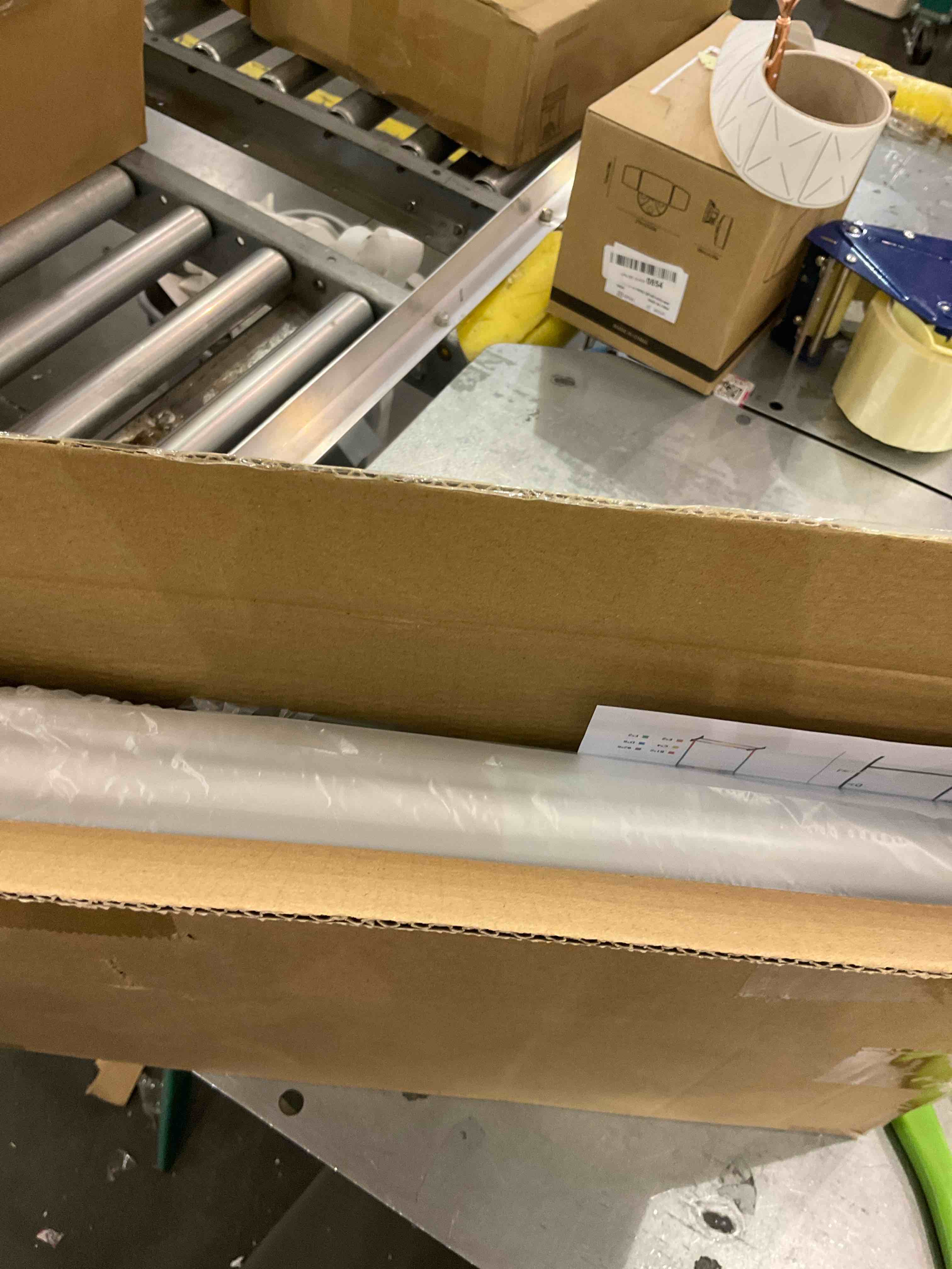 https://s3.amazonaws.com/lotting-images-prod/bidfta/EXS00830713_1699284991921.jpeg