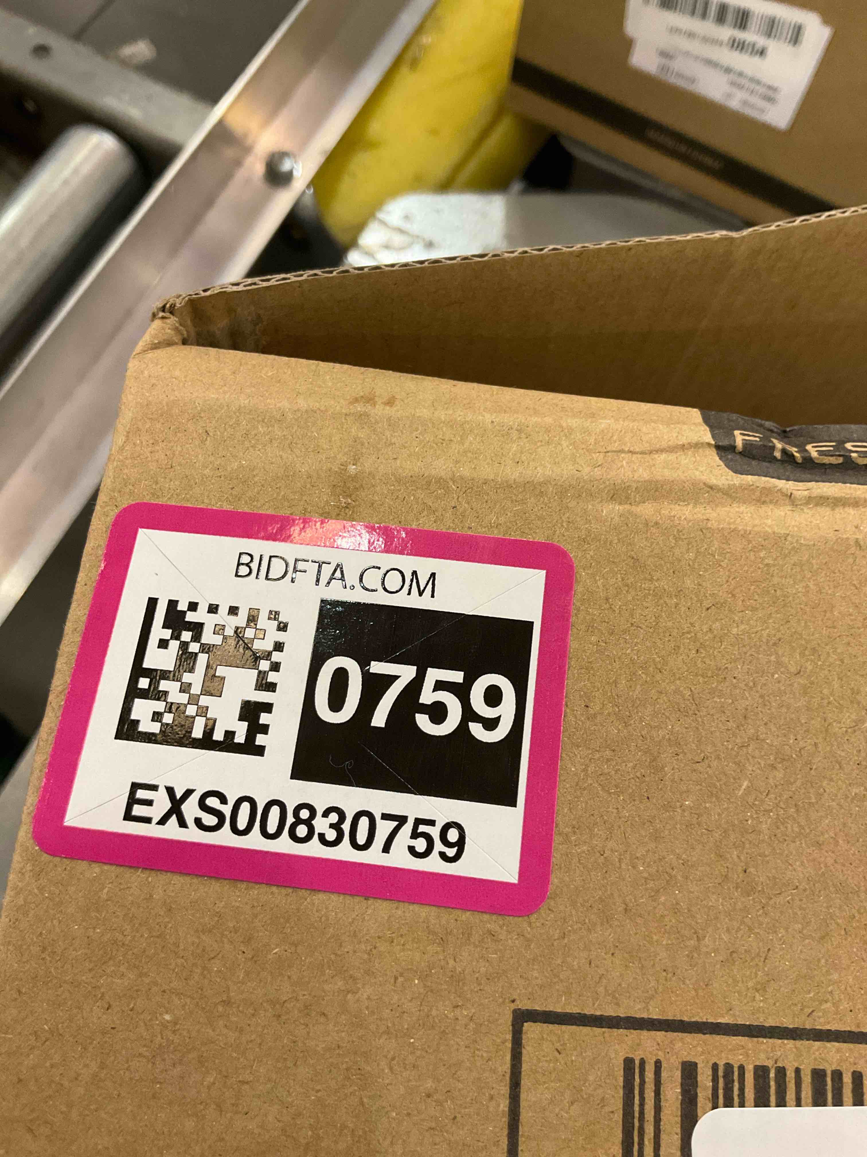 https://s3.amazonaws.com/lotting-images-prod/bidfta/EXS00830759_1699292845630.jpeg