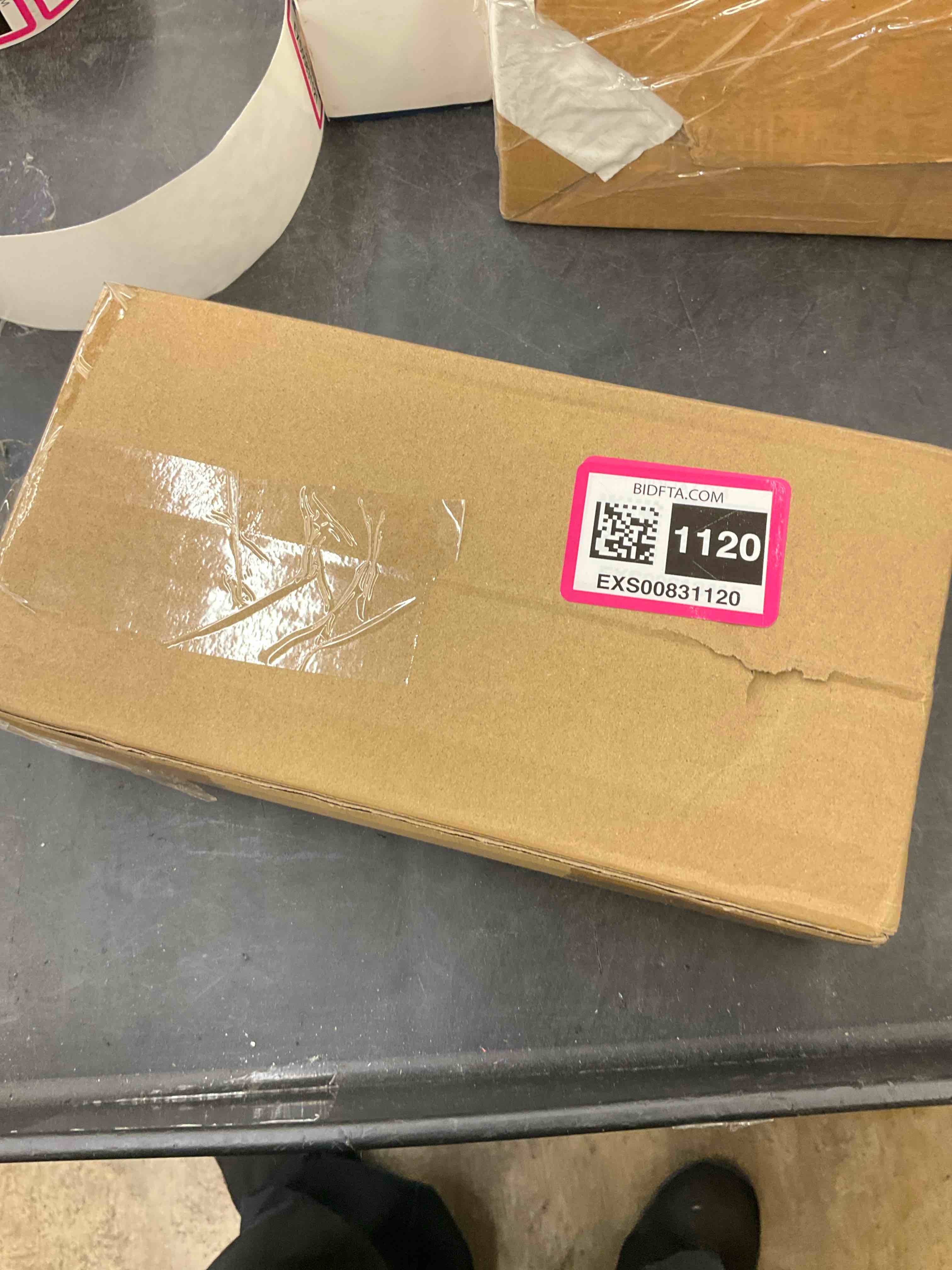 https://s3.amazonaws.com/lotting-images-prod/bidfta/EXS00831120_1700084244736.jpeg