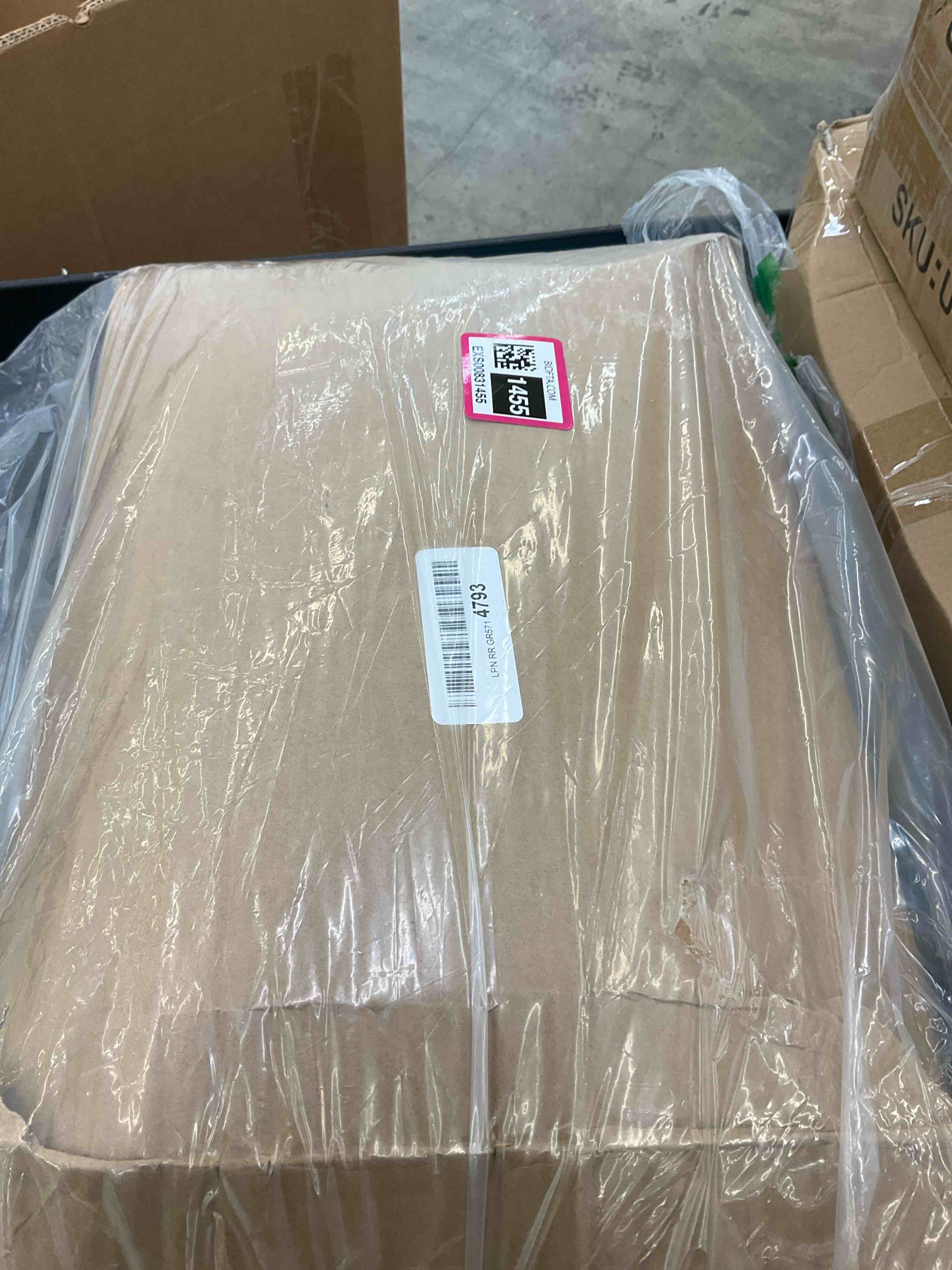 https://s3.amazonaws.com/lotting-images-prod/bidfta/EXS00831455_1700847422669.jpeg