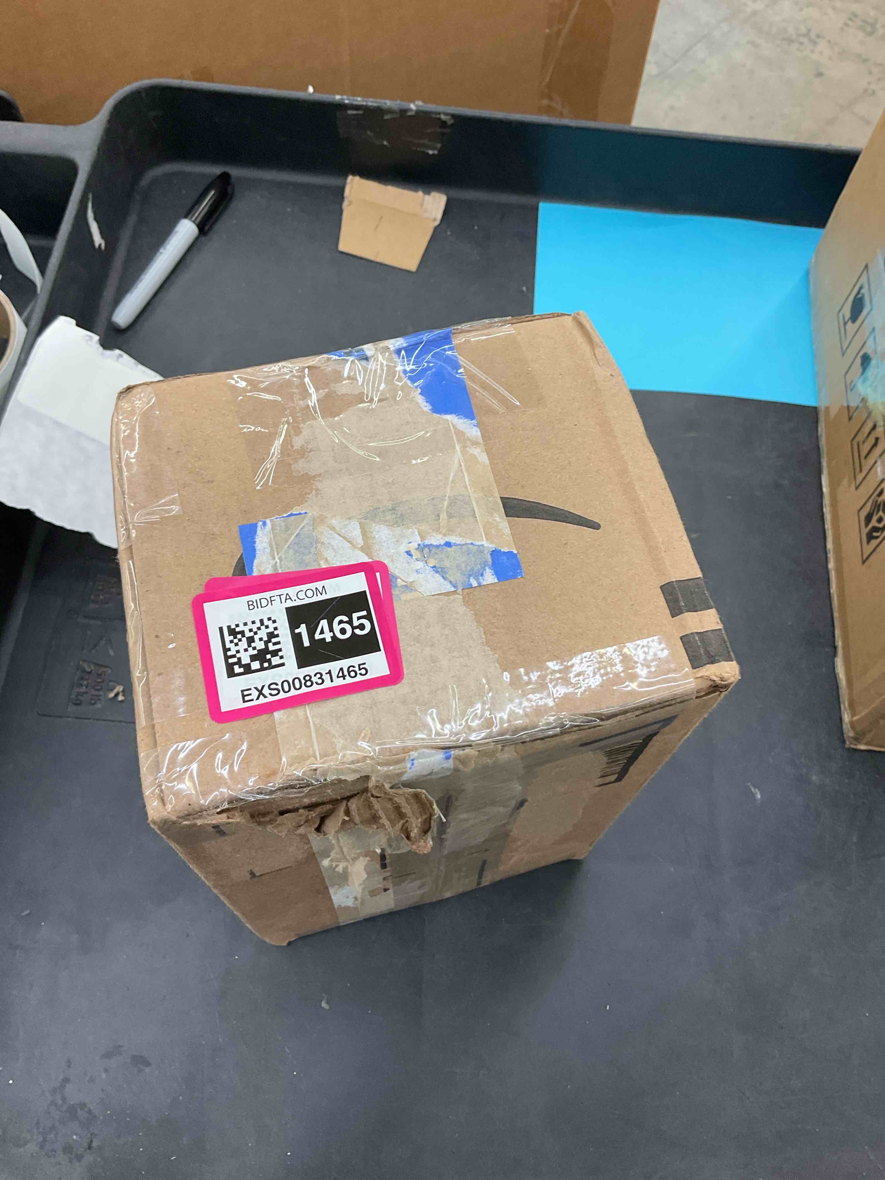 https://s3.amazonaws.com/lotting-images-prod/bidfta/EXS00831465_1700848193598.jpeg