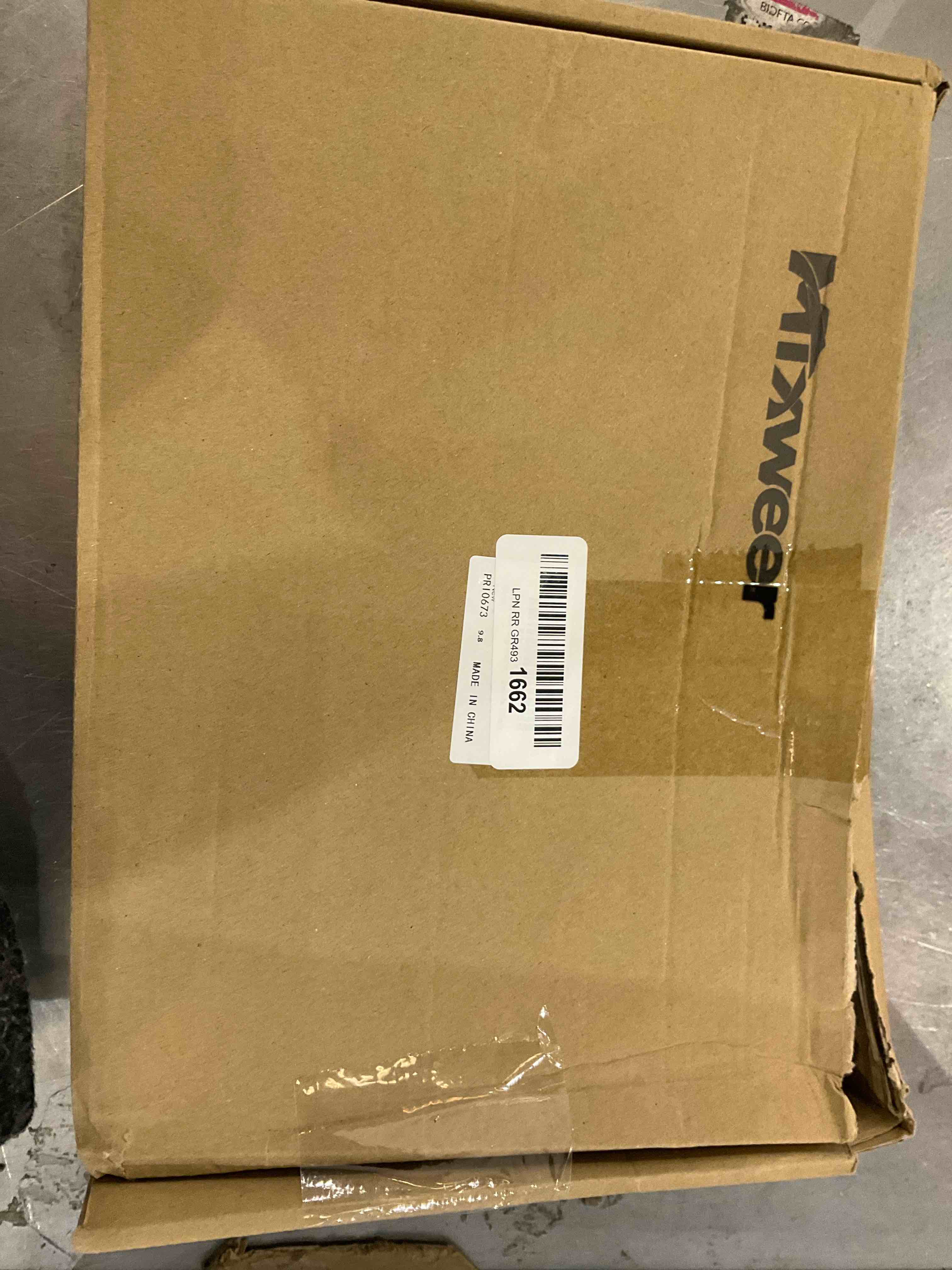 https://s3.amazonaws.com/lotting-images-prod/bidfta/EXS00832913_1699455522494.jpeg