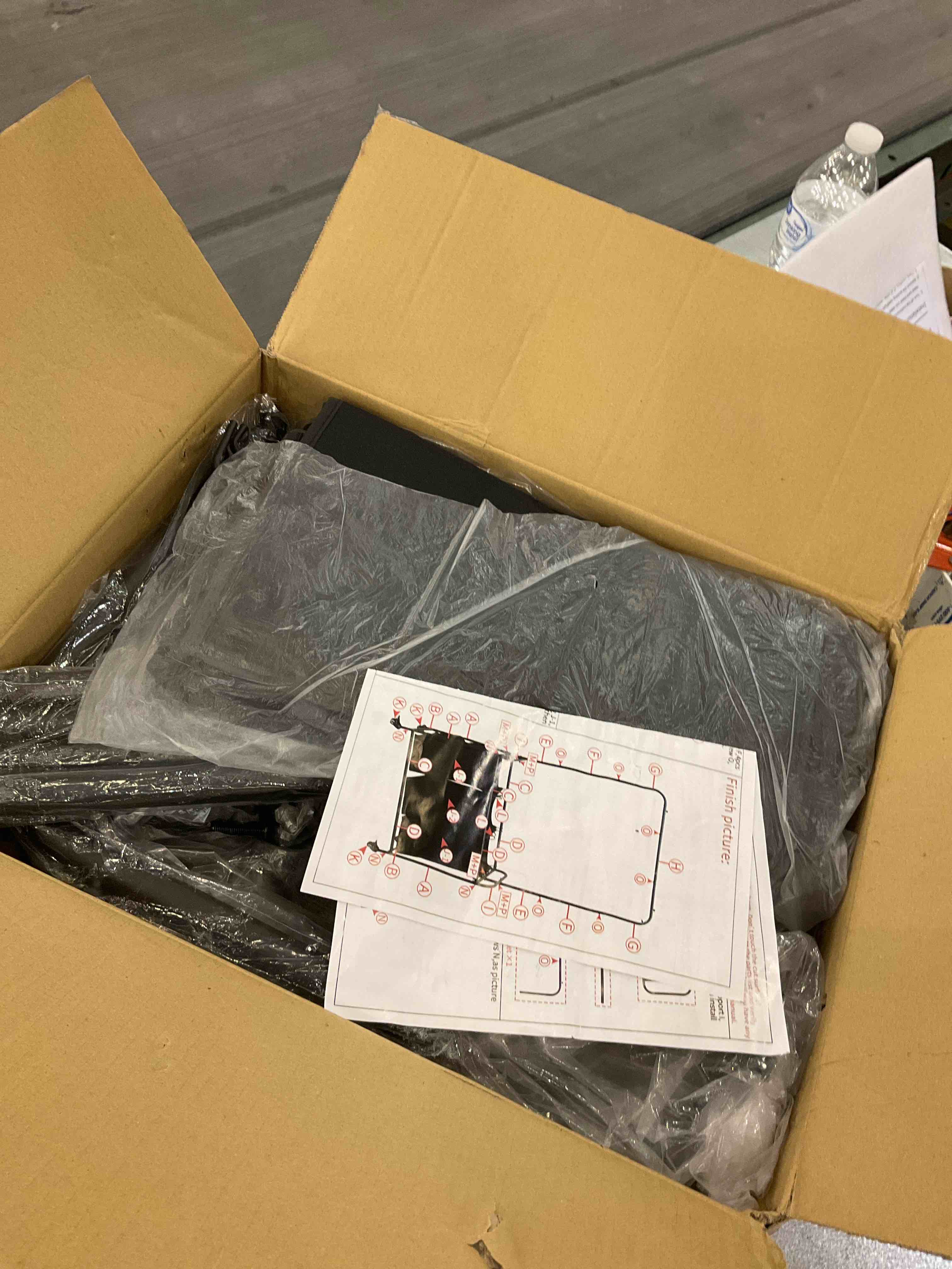 https://s3.amazonaws.com/lotting-images-prod/bidfta/EXS00835634_1699281963557.jpeg