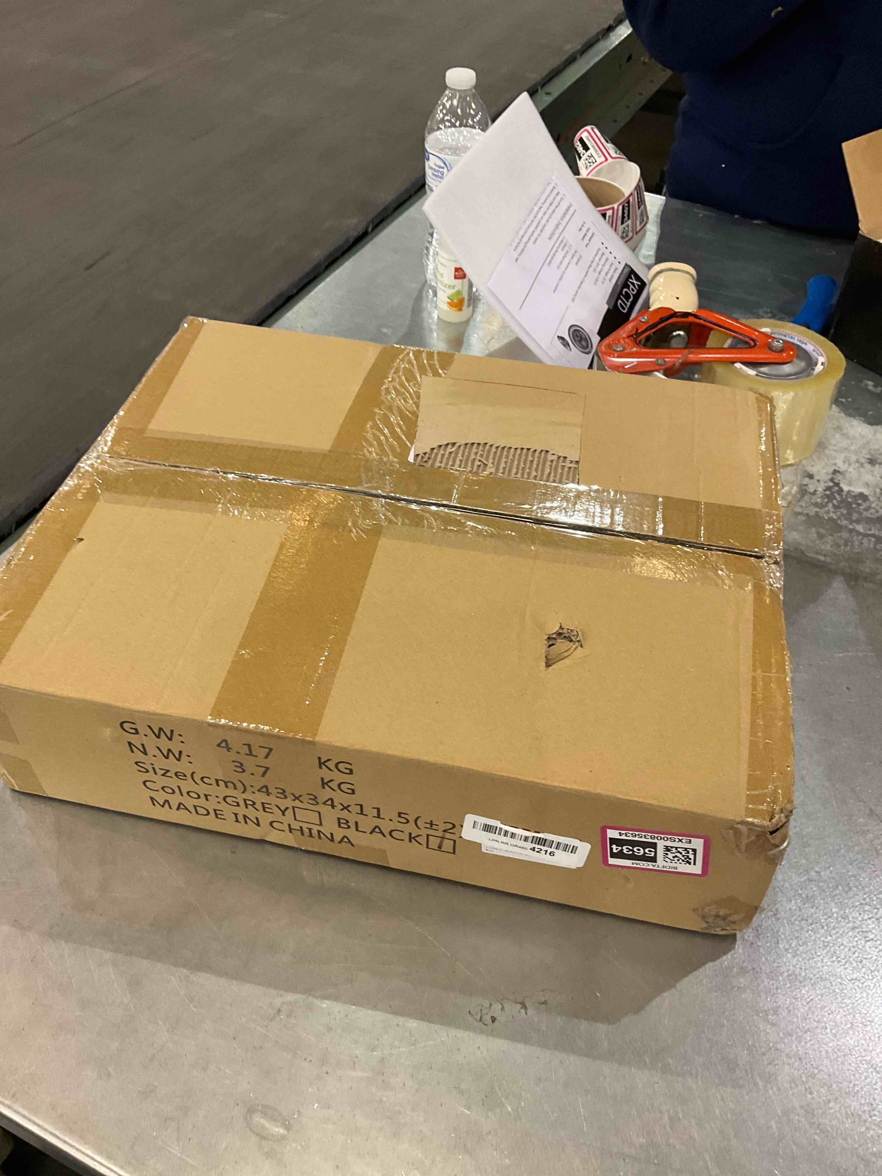 https://s3.amazonaws.com/lotting-images-prod/bidfta/EXS00835634_1699281984216.jpeg