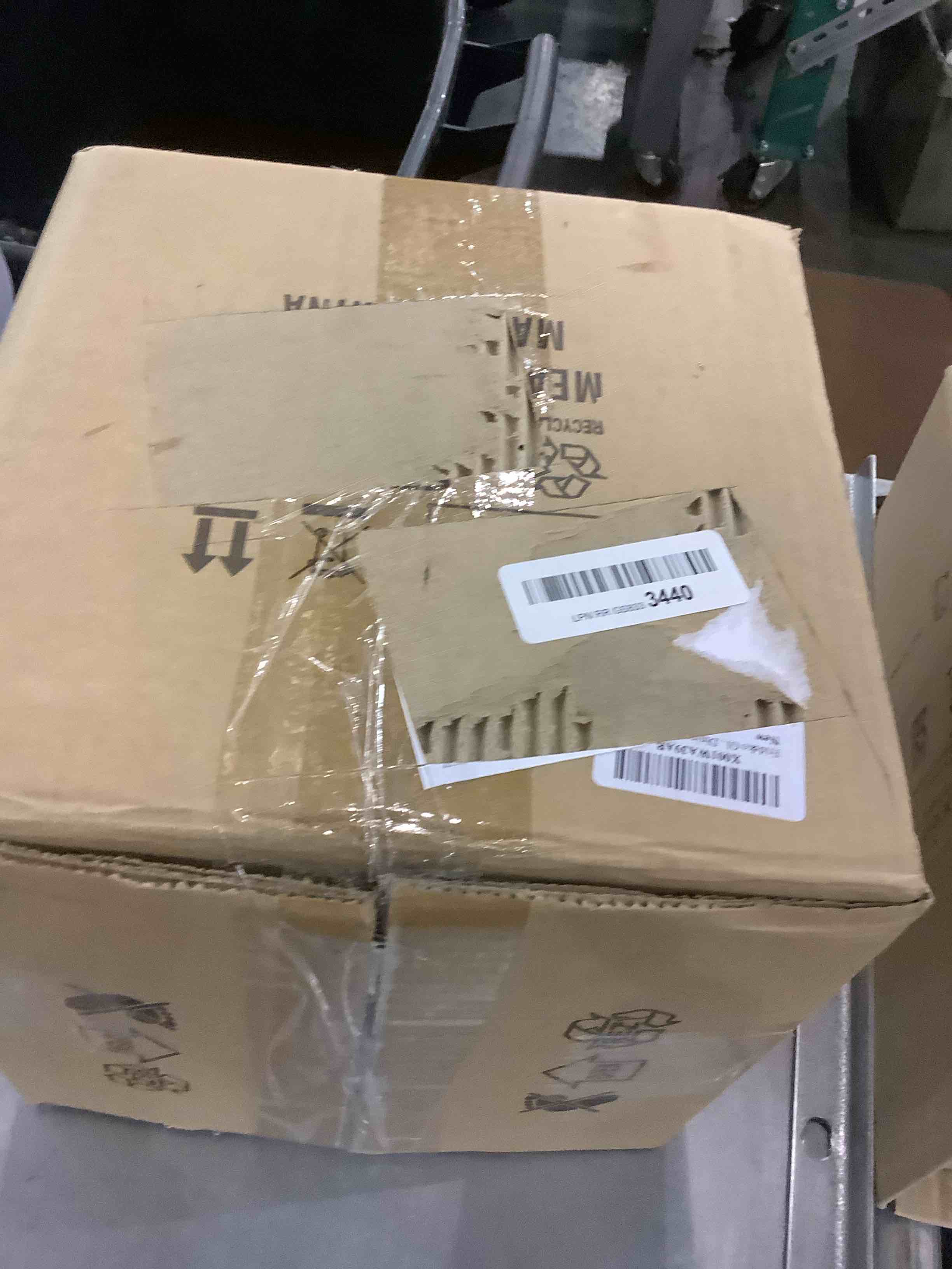 https://s3.amazonaws.com/lotting-images-prod/bidfta/EXS00836259_1699276515938.jpeg