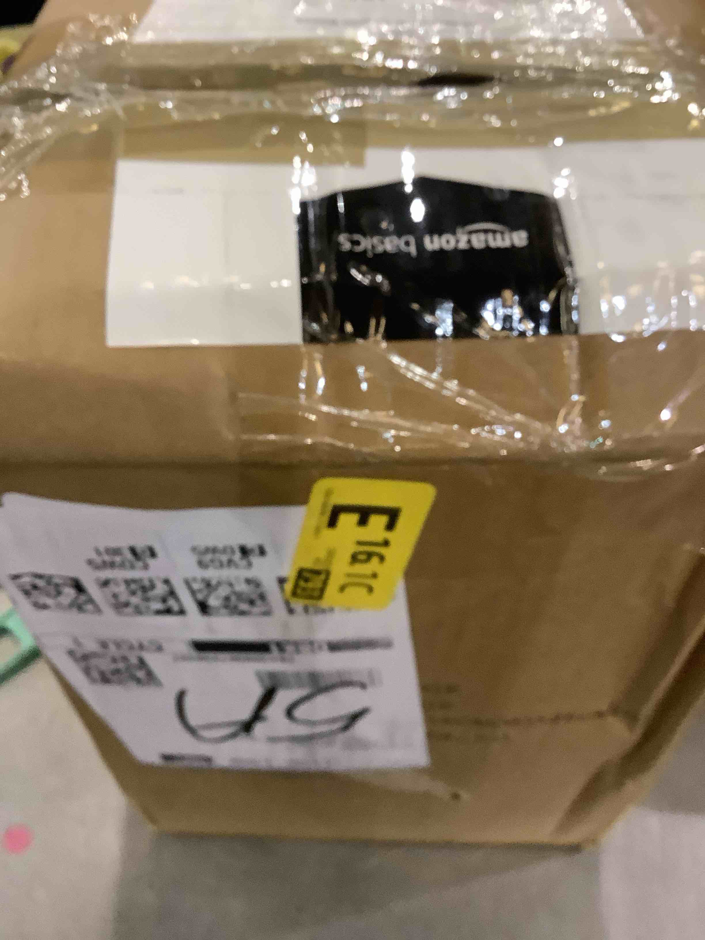 https://s3.amazonaws.com/lotting-images-prod/bidfta/EXS00836450_1699370773643.jpeg