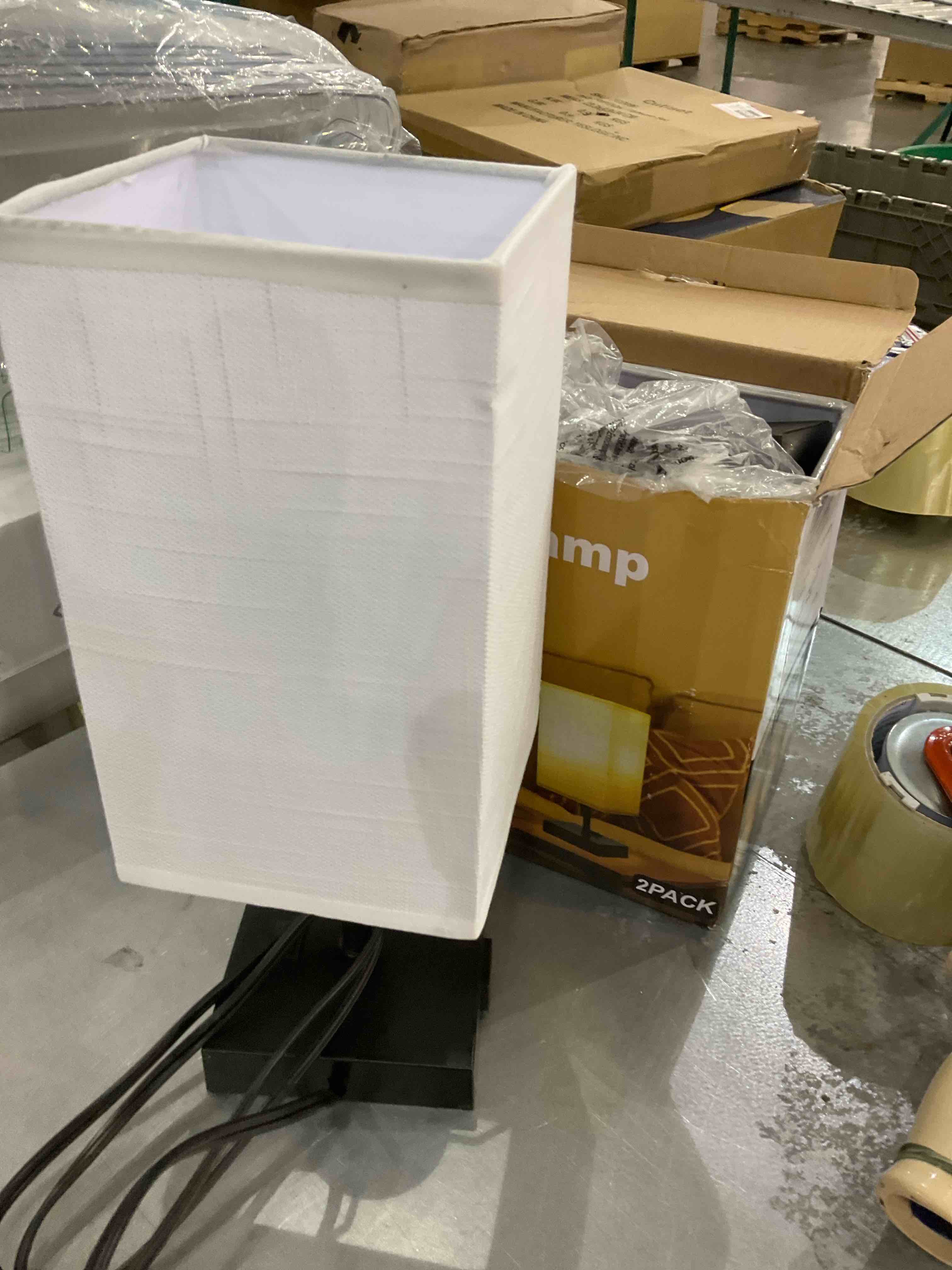 https://s3.amazonaws.com/lotting-images-prod/bidfta/EXS00836951_1700140593936.jpeg