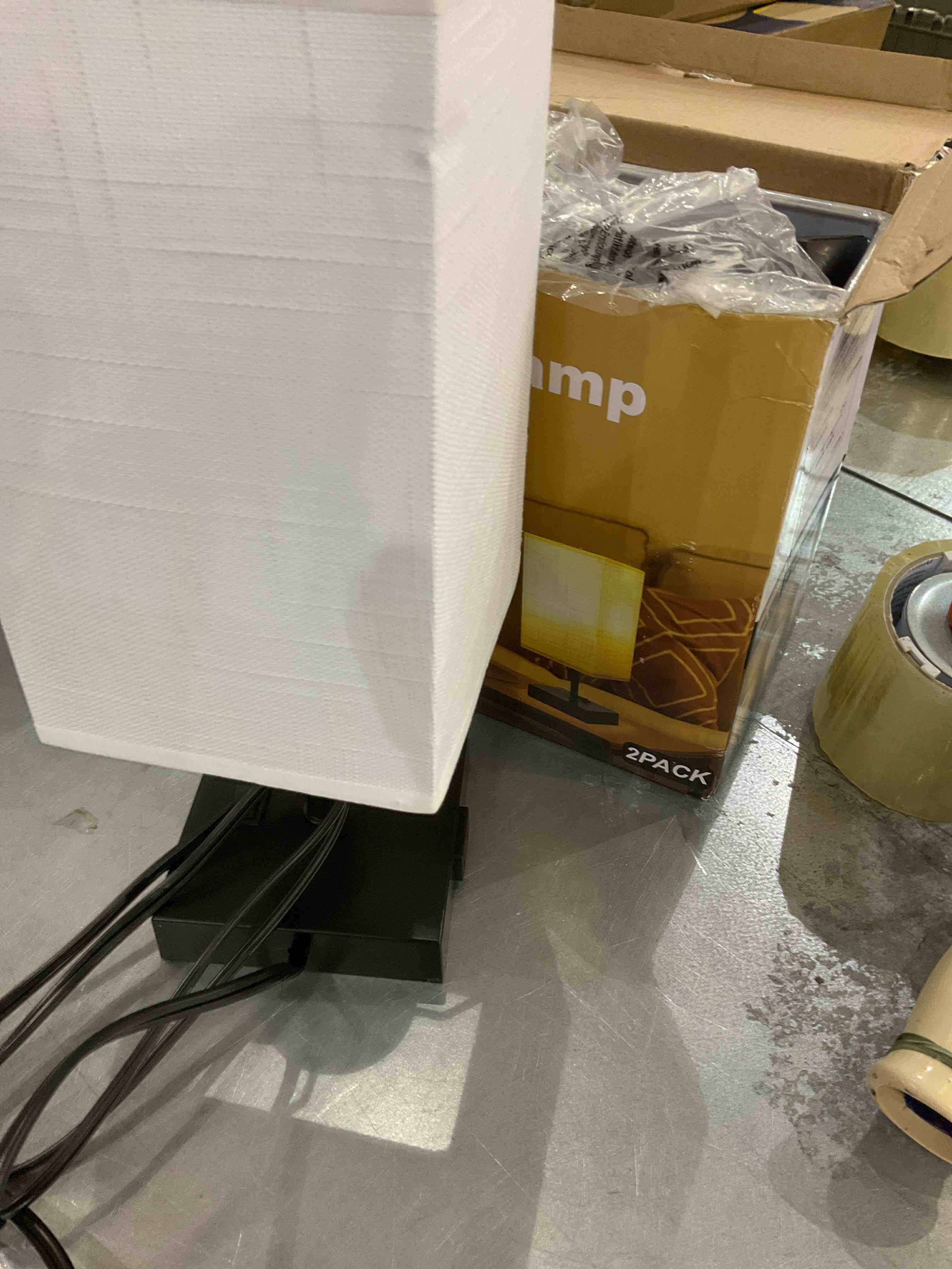 https://s3.amazonaws.com/lotting-images-prod/bidfta/EXS00836951_1700140597657.jpeg