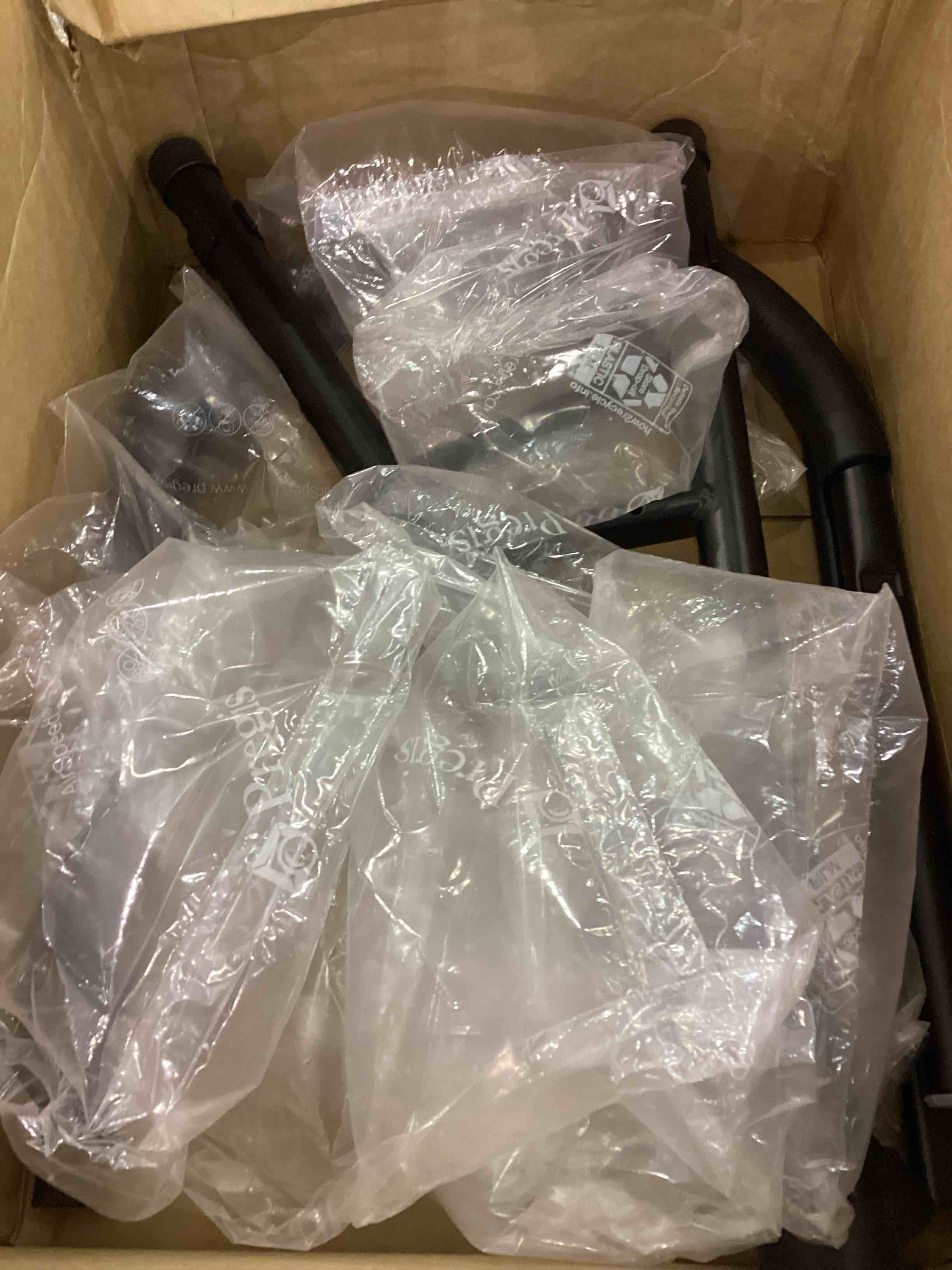 https://s3.amazonaws.com/lotting-images-prod/bidfta/EXS00837611_1700137330913.jpeg