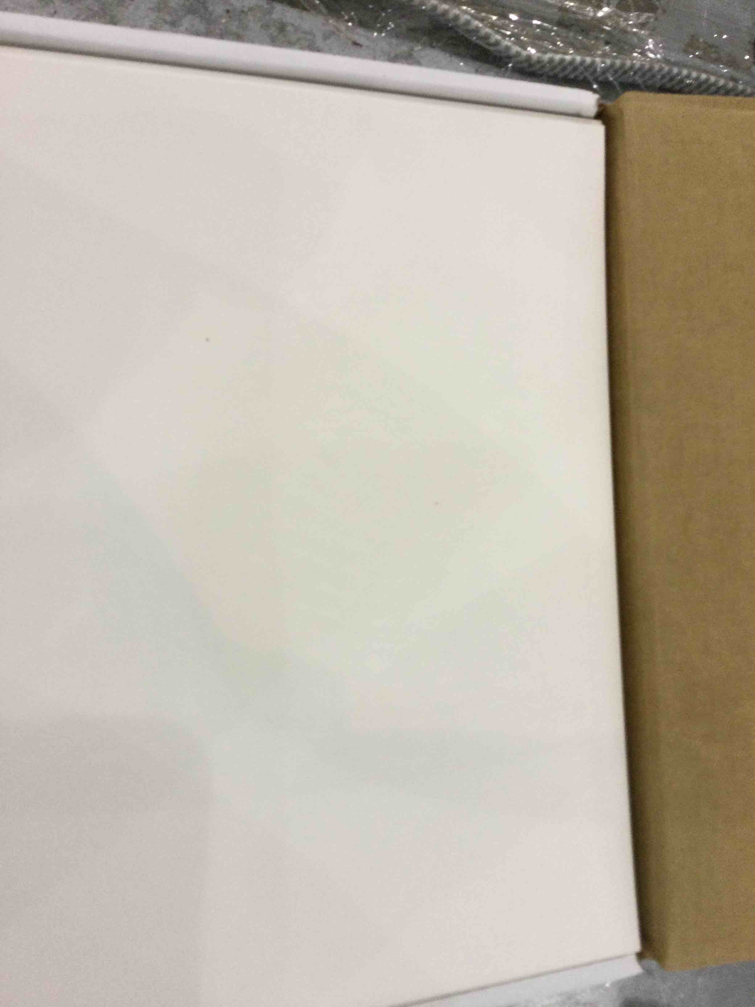 https://s3.amazonaws.com/lotting-images-prod/bidfta/EXS00837772_1700238605979.jpeg