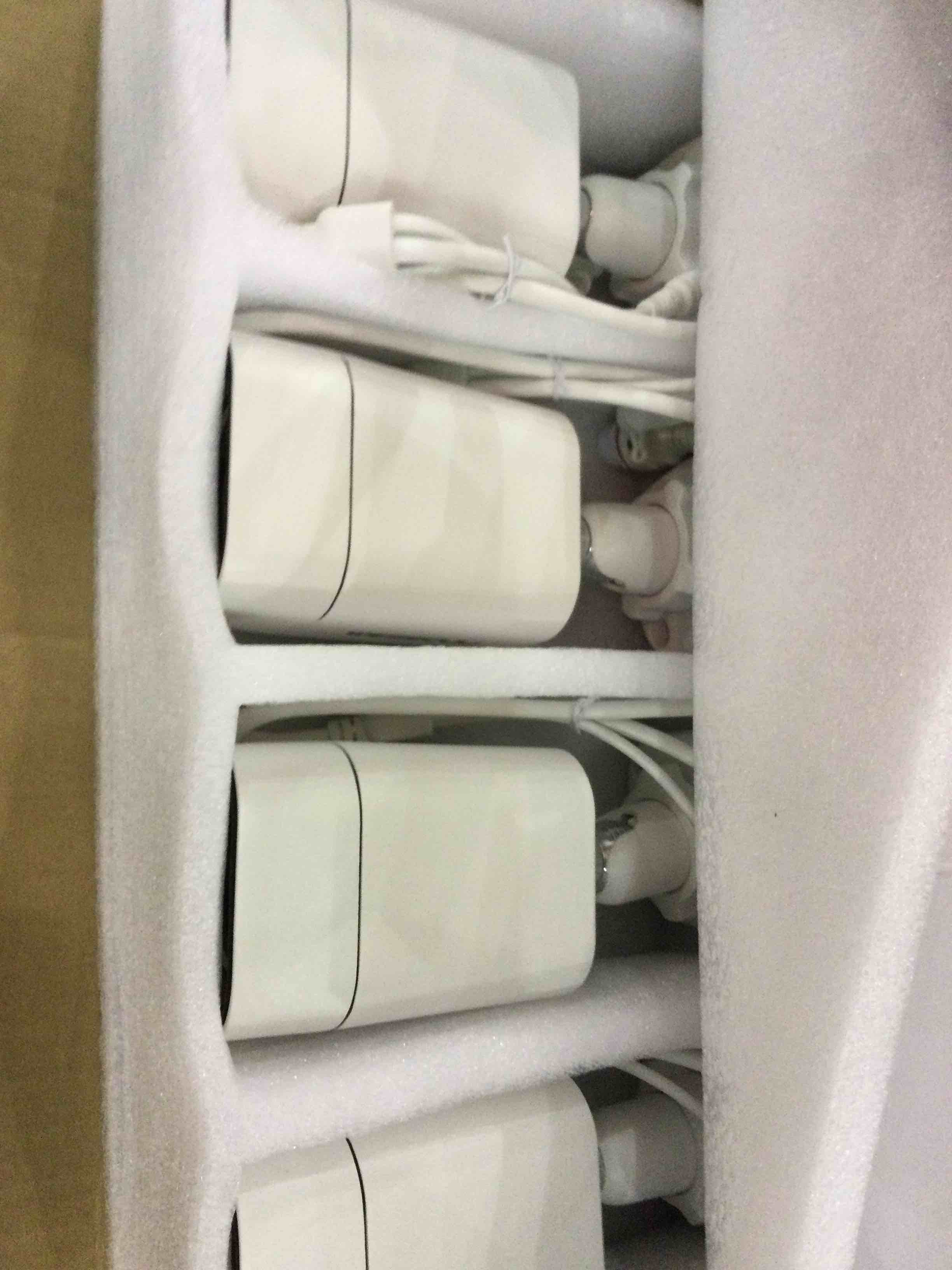 https://s3.amazonaws.com/lotting-images-prod/bidfta/EXS00837887_1700494274902.jpeg
