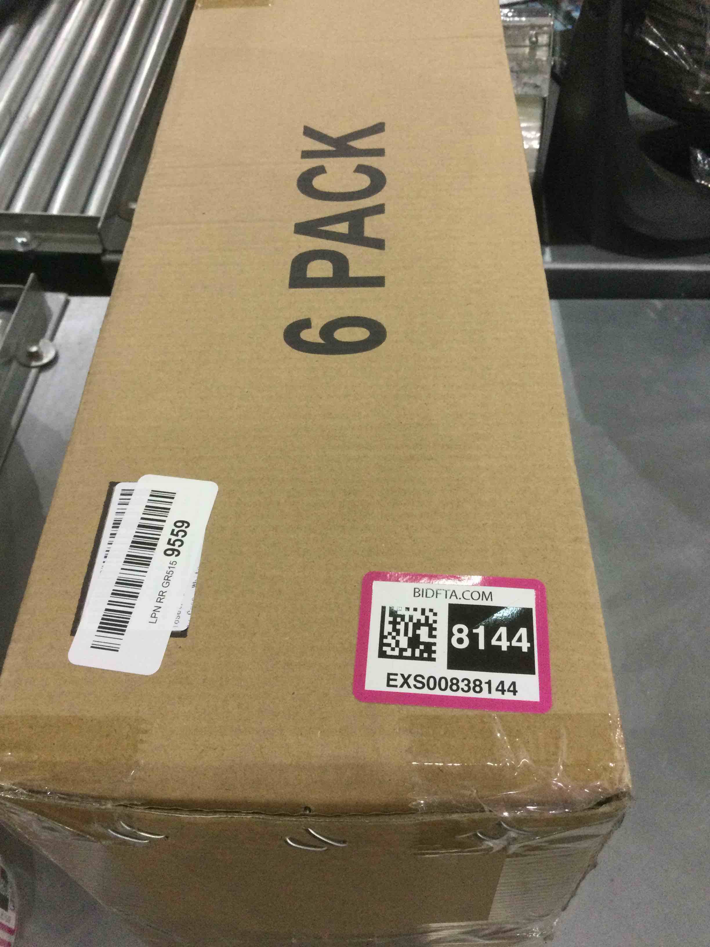 https://s3.amazonaws.com/lotting-images-prod/bidfta/EXS00838144_1698924473726.jpeg