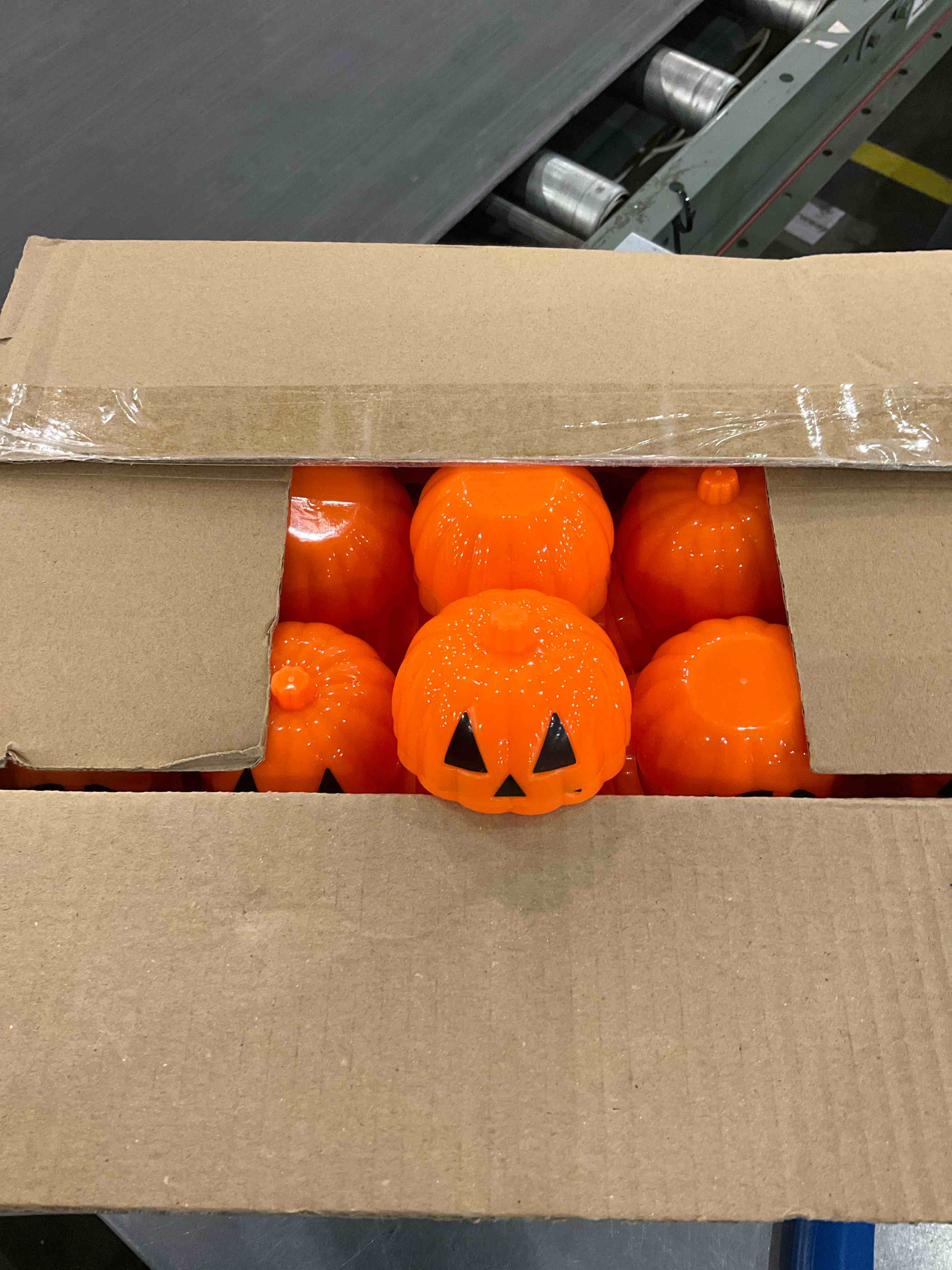https://s3.amazonaws.com/lotting-images-prod/bidfta/EXS00838929_1701348373387.jpeg
