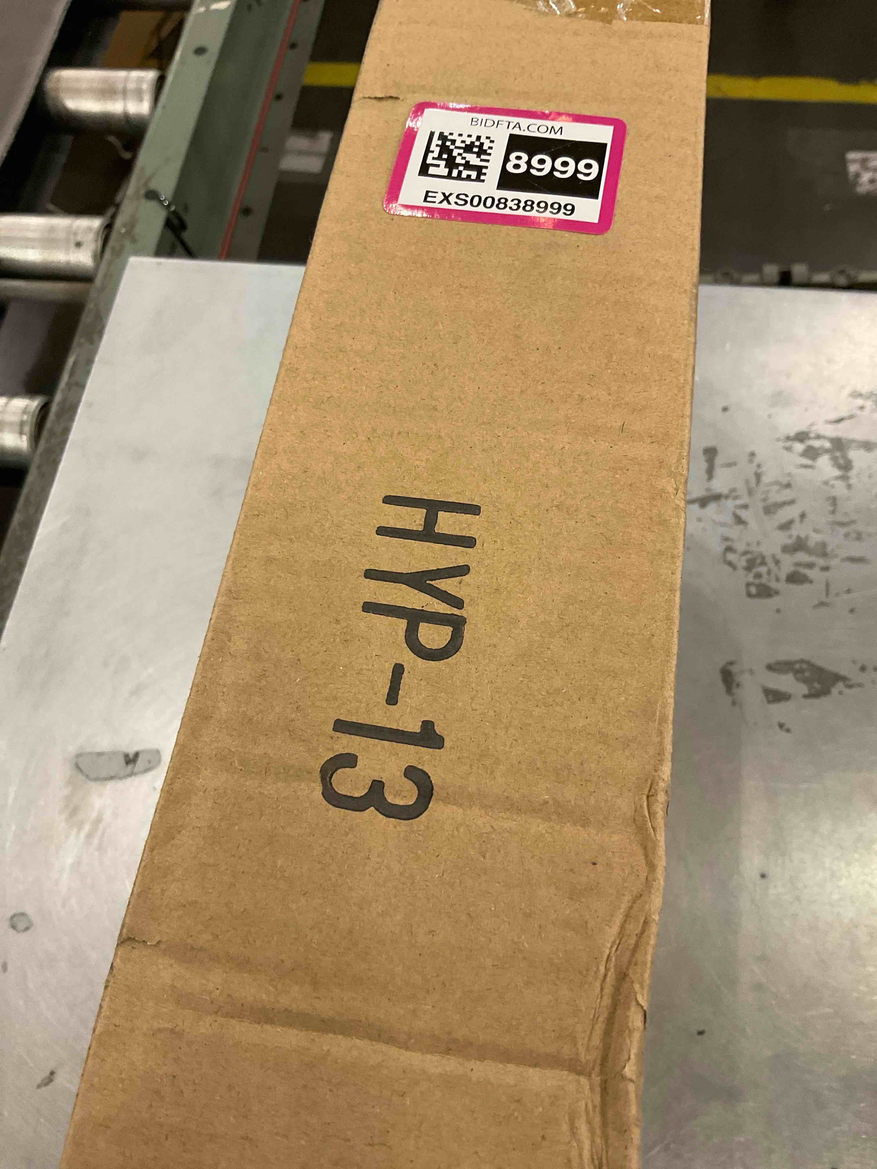 https://s3.amazonaws.com/lotting-images-prod/bidfta/EXS00838999_1701361658077.jpeg