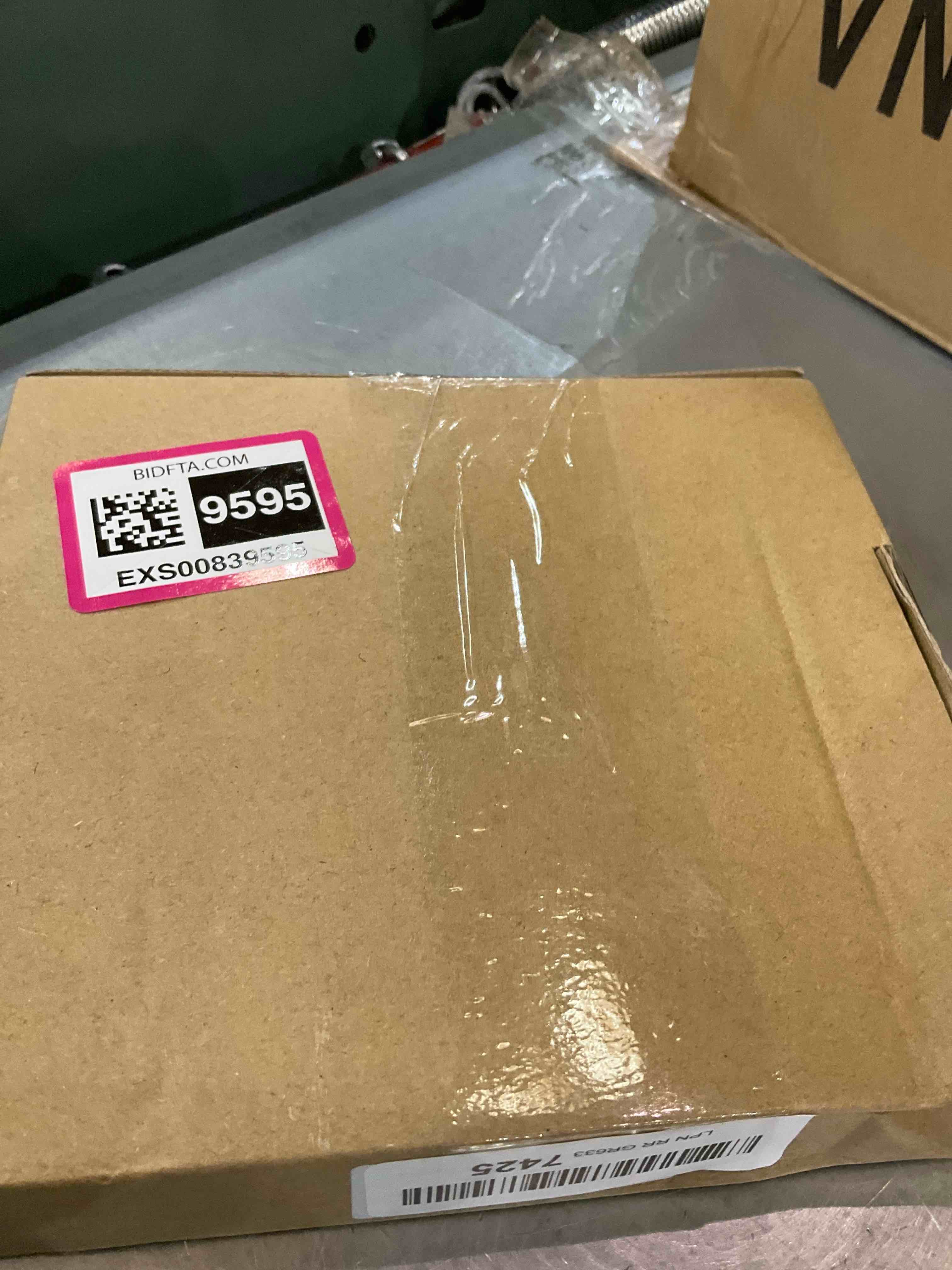 https://s3.amazonaws.com/lotting-images-prod/bidfta/EXS00839595_1699025225222.jpeg