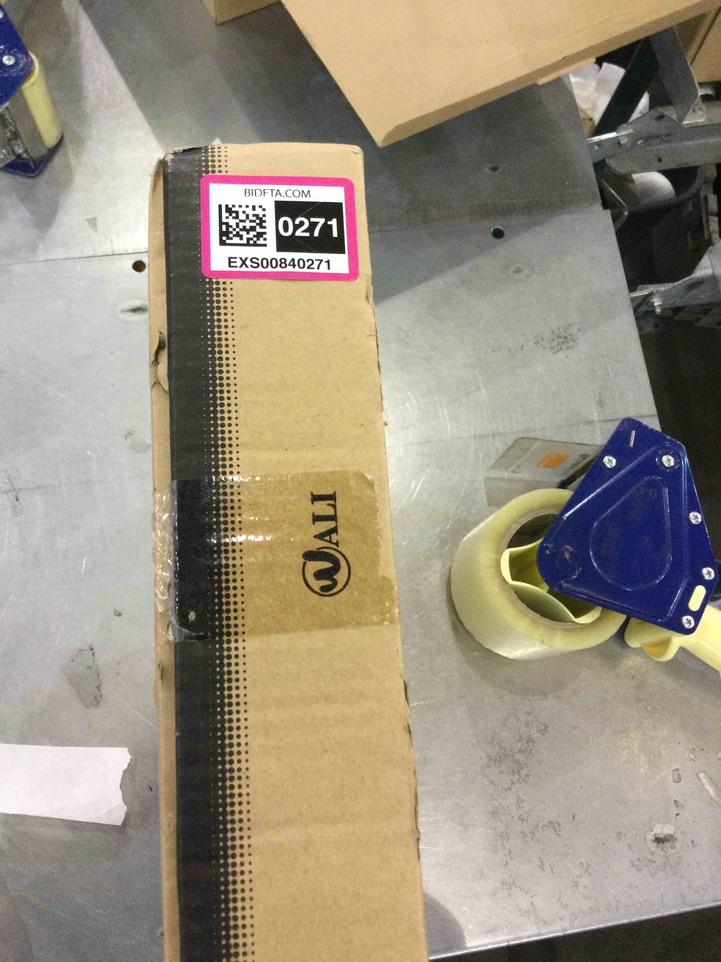 https://s3.amazonaws.com/lotting-images-prod/bidfta/EXS00840271_1704742847017.jpeg