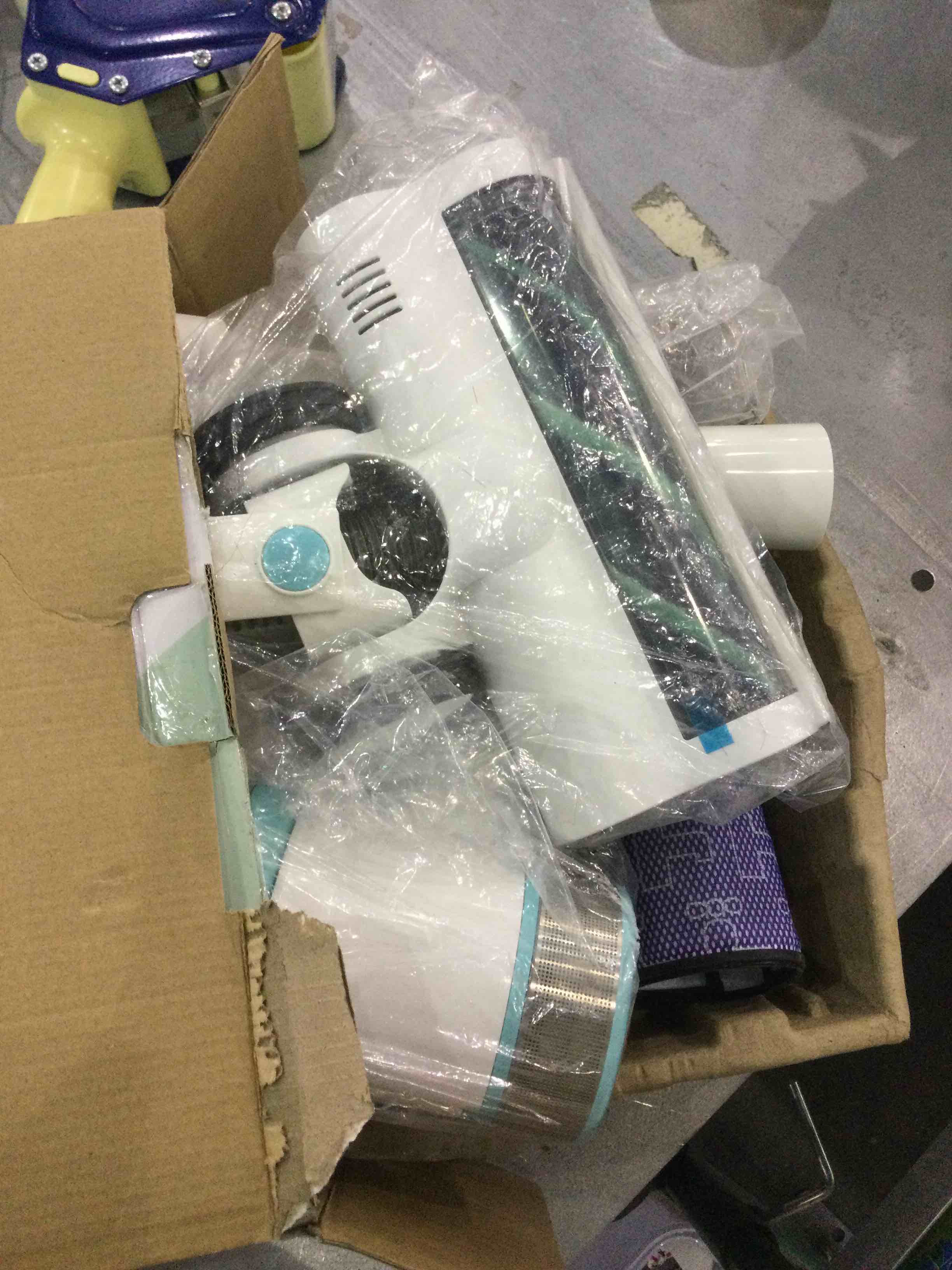 https://s3.amazonaws.com/lotting-images-prod/bidfta/EXS00840352_1704807363563.jpeg