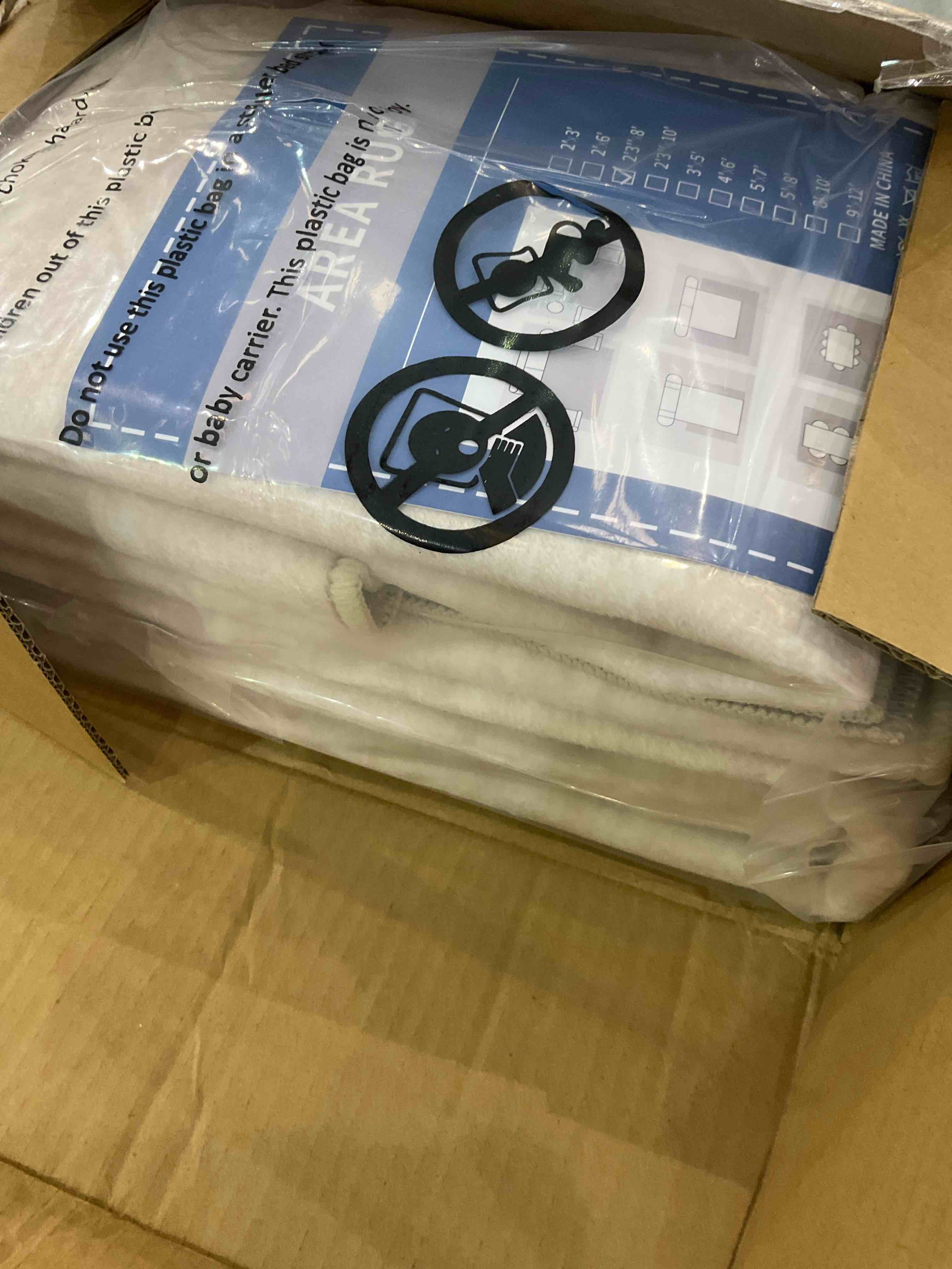 https://s3.amazonaws.com/lotting-images-prod/bidfta/EXS00840819_1704816049977.jpeg