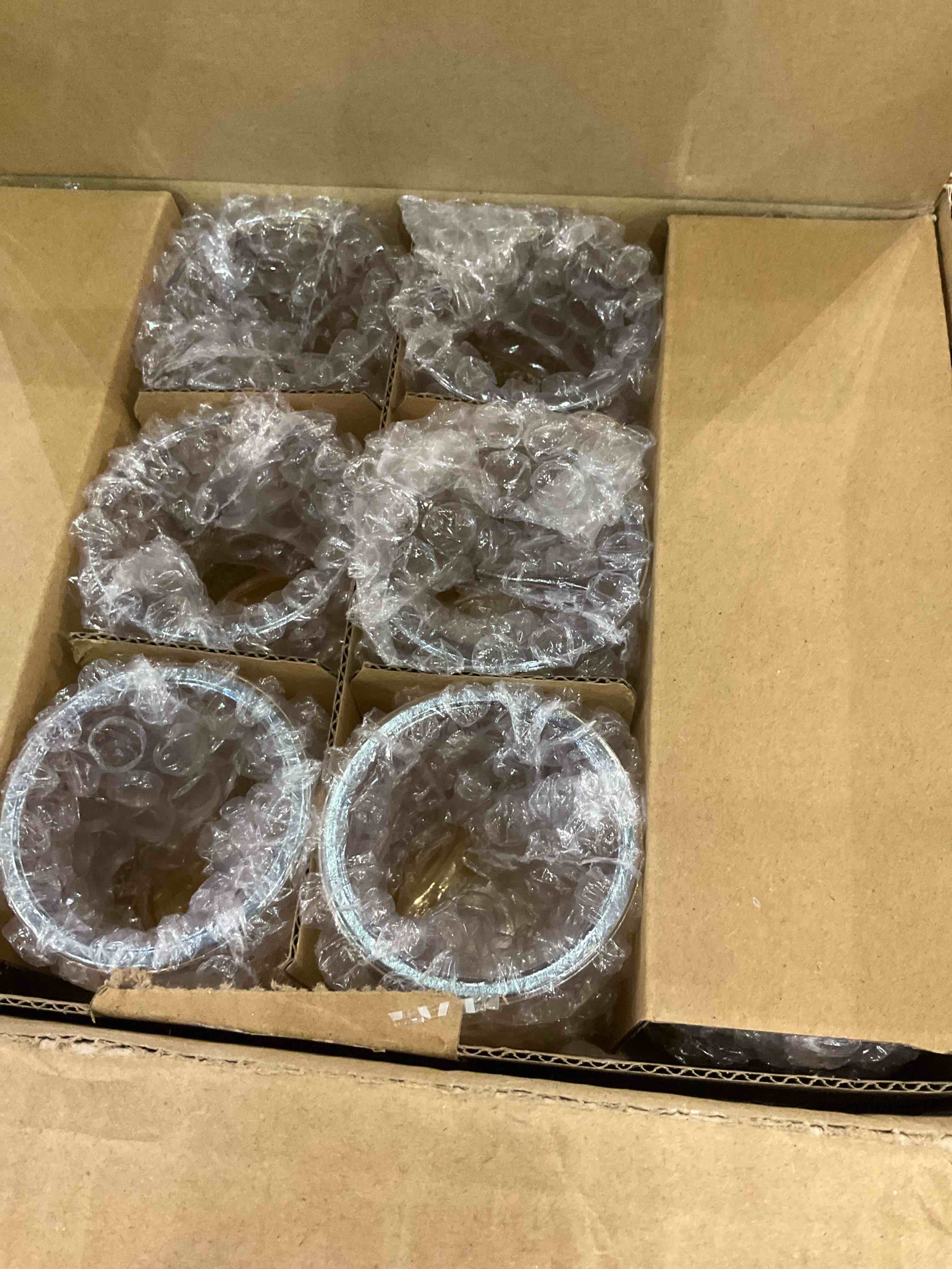https://s3.amazonaws.com/lotting-images-prod/bidfta/EXS00840881_1704829463579.jpeg