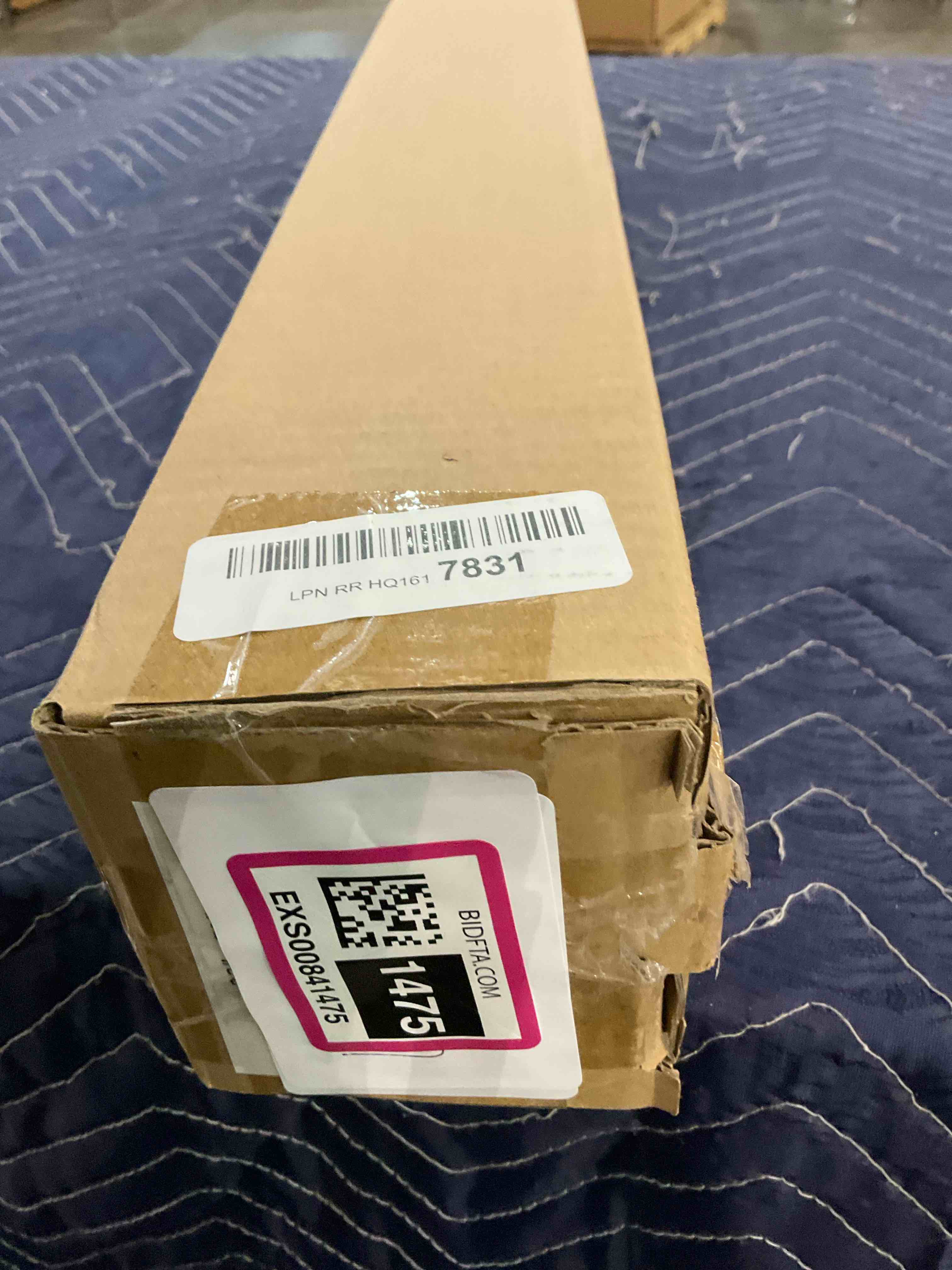 https://s3.amazonaws.com/lotting-images-prod/bidfta/EXS00841475_1705674725422.jpeg