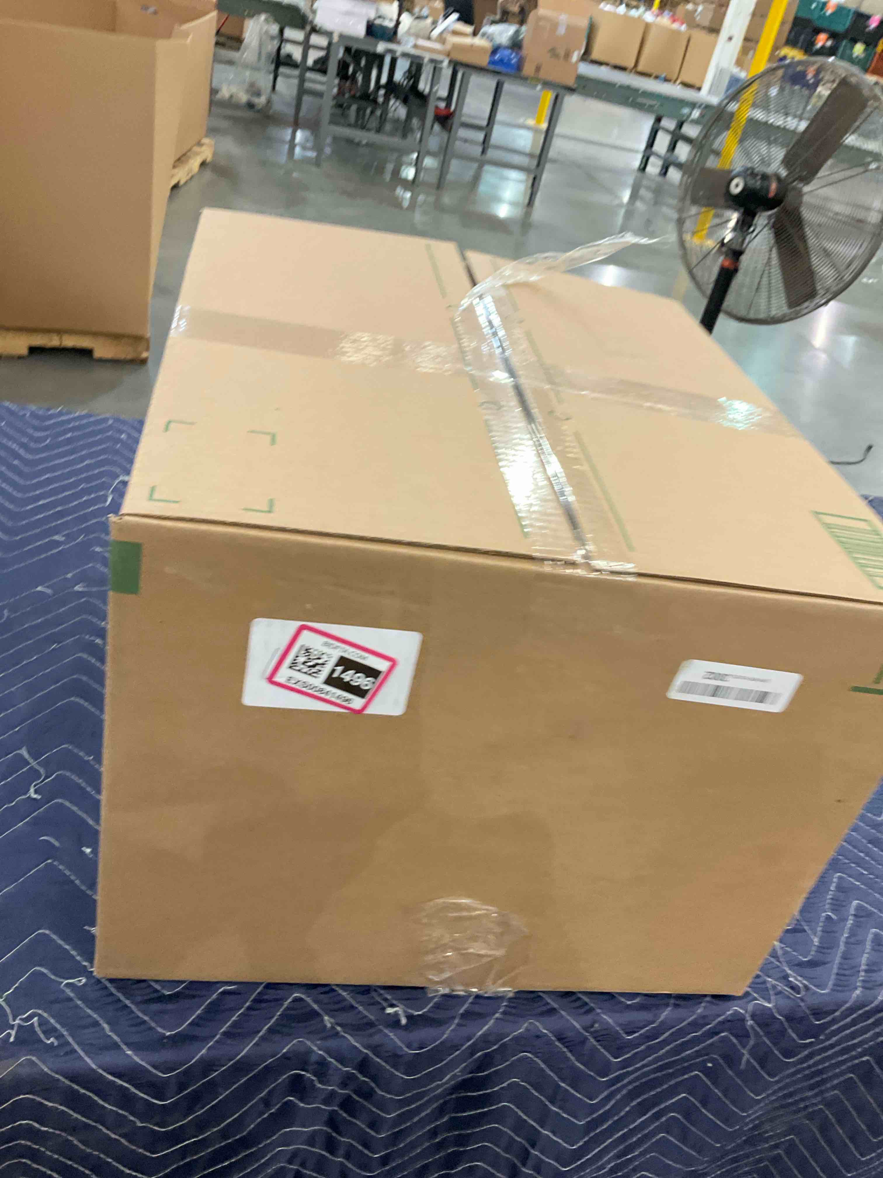 https://s3.amazonaws.com/lotting-images-prod/bidfta/EXS00841496_1705939051635.jpeg