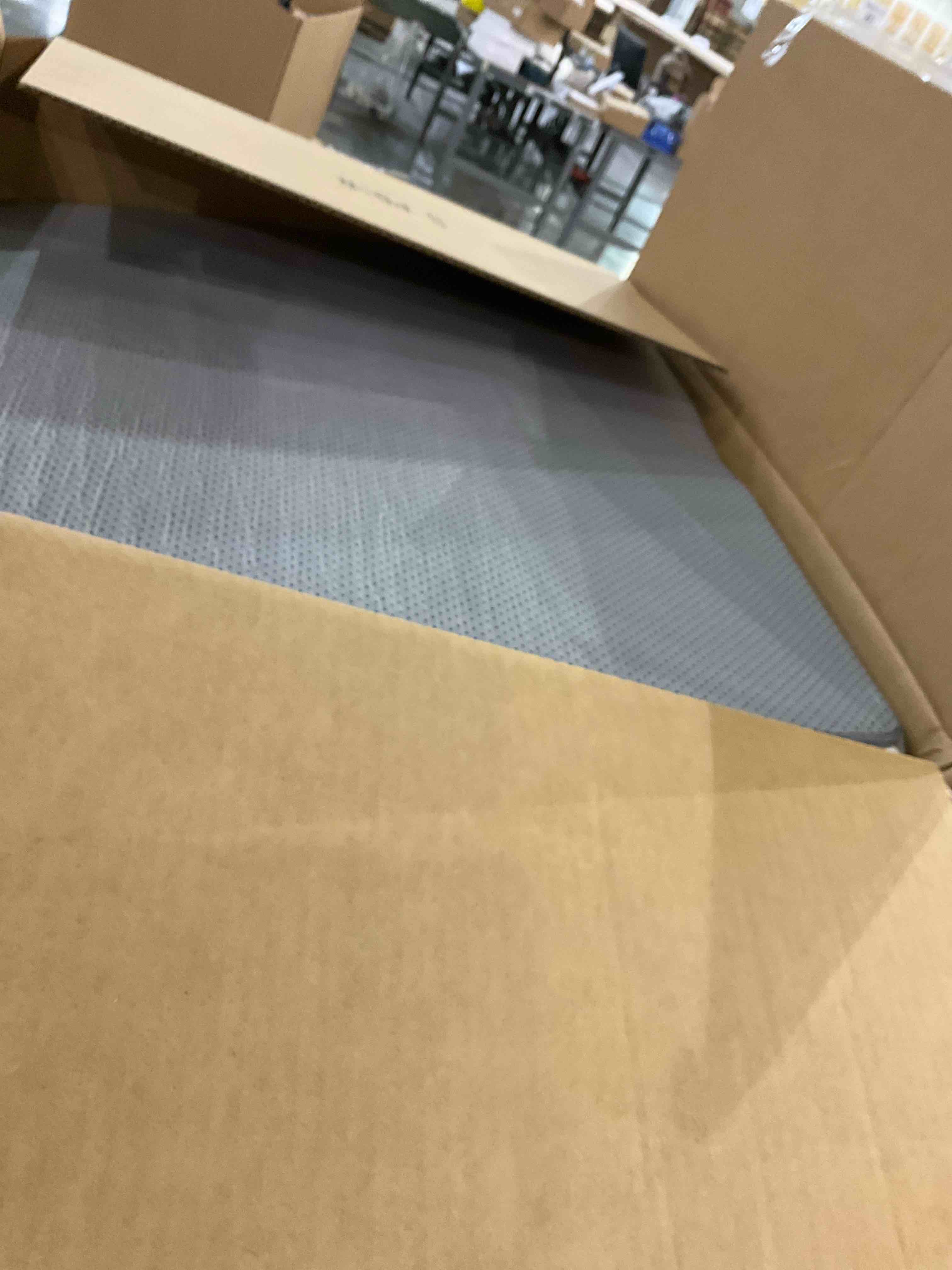 https://s3.amazonaws.com/lotting-images-prod/bidfta/EXS00841743_1705070802001.jpeg