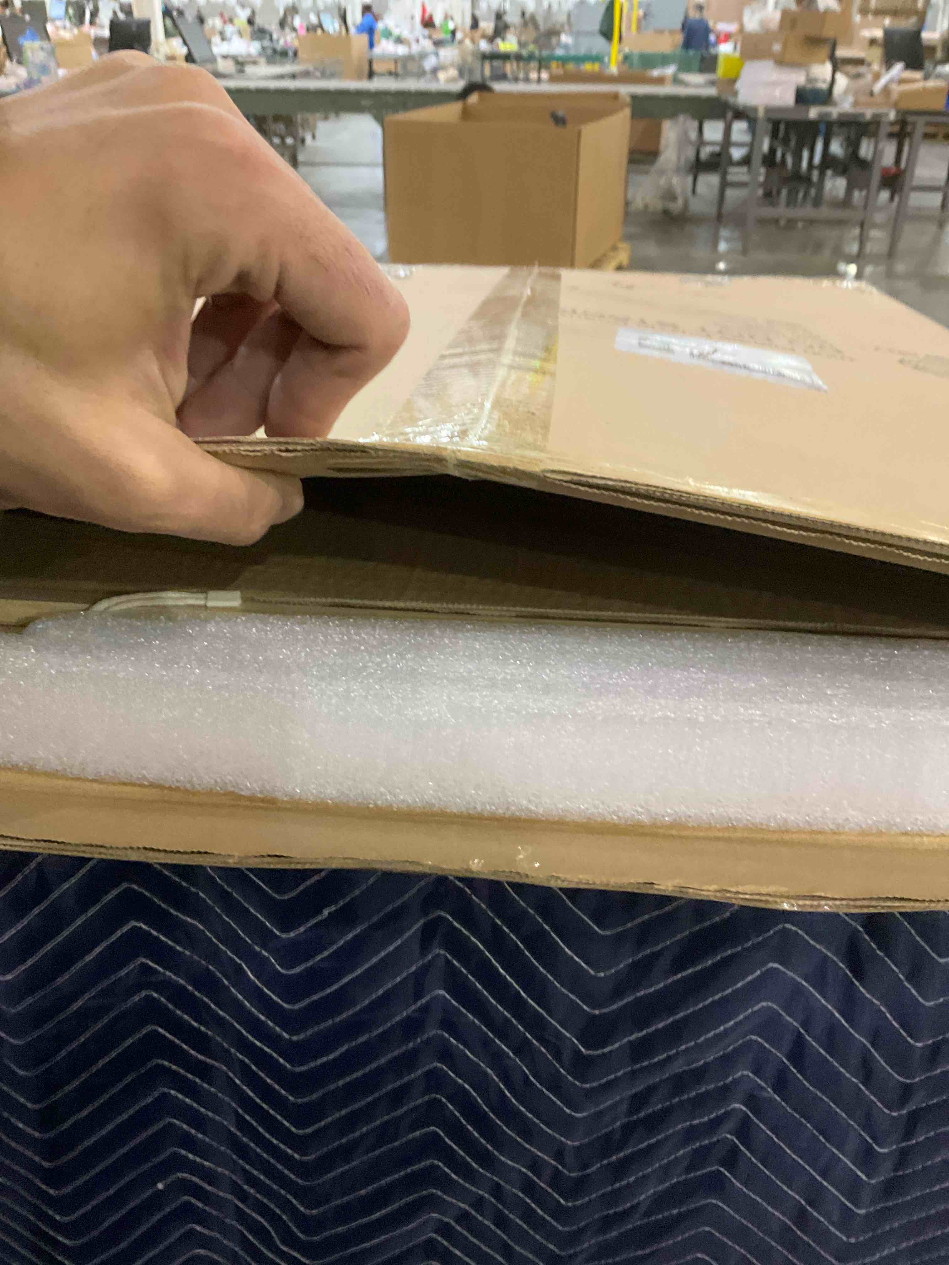 https://s3.amazonaws.com/lotting-images-prod/bidfta/EXS00841766_1705074947134.jpeg