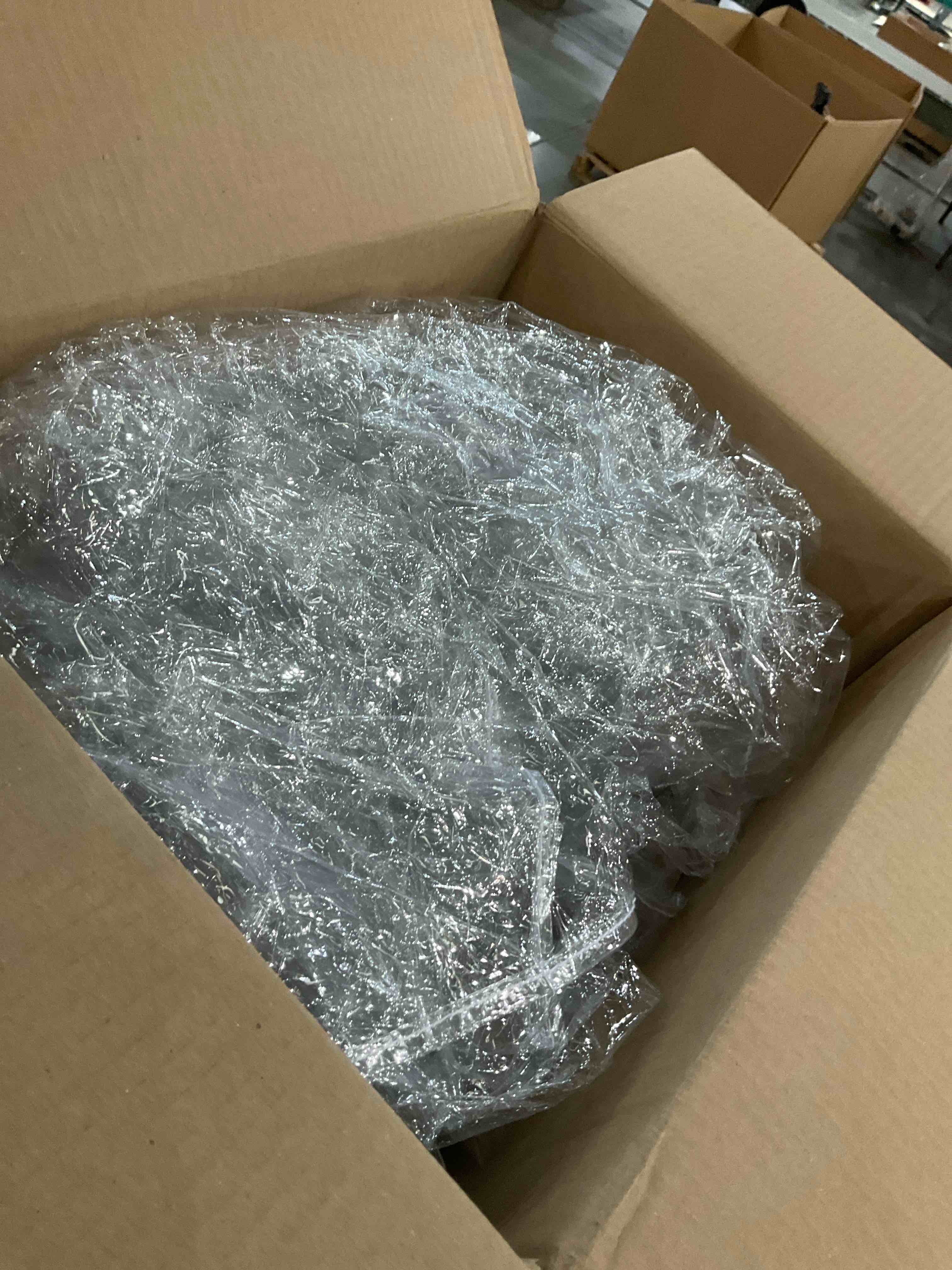 https://s3.amazonaws.com/lotting-images-prod/bidfta/EXS00841797_1705084474230.jpeg