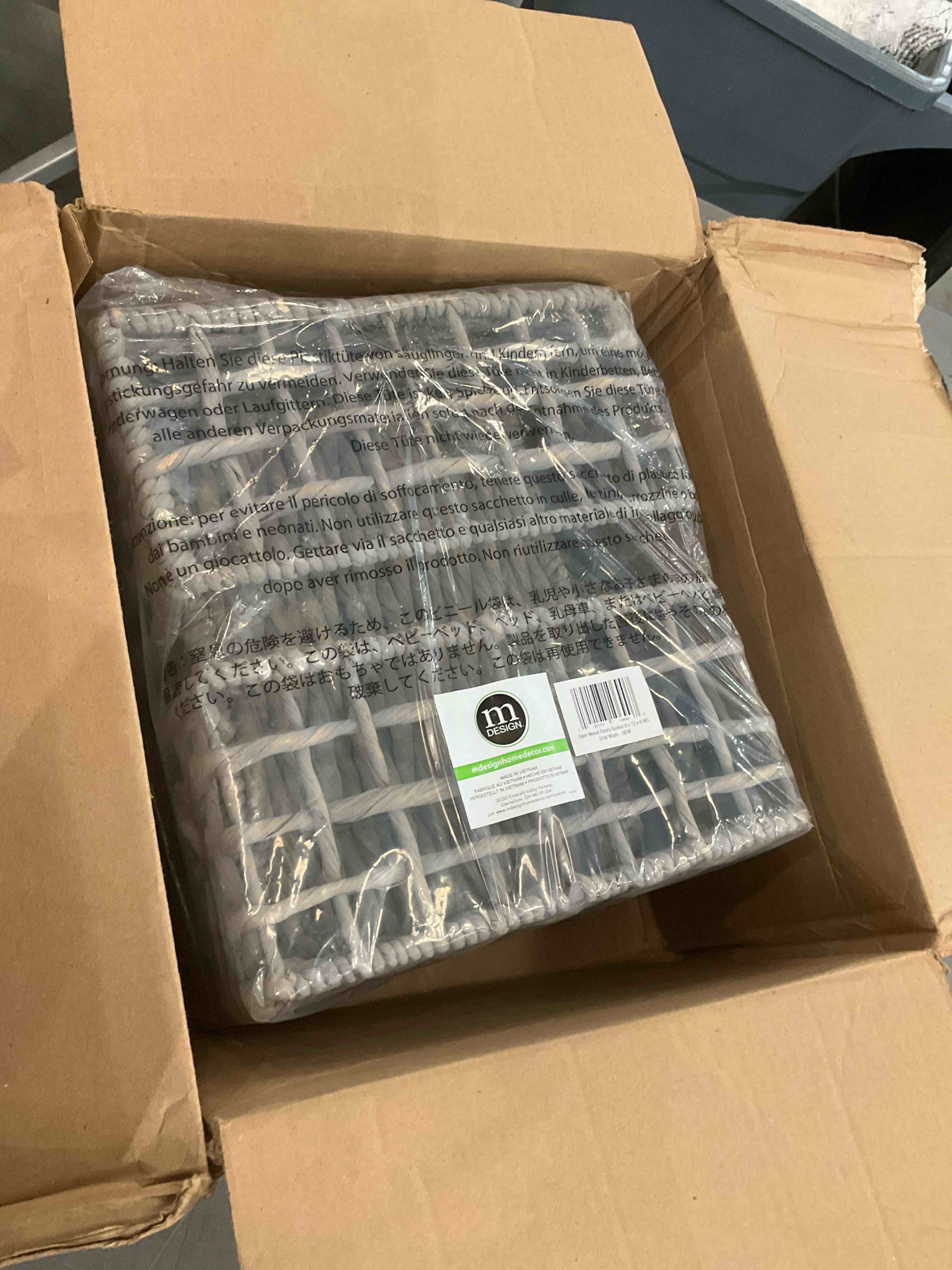 https://s3.amazonaws.com/lotting-images-prod/bidfta/EXS00842855_1704829789639.jpeg