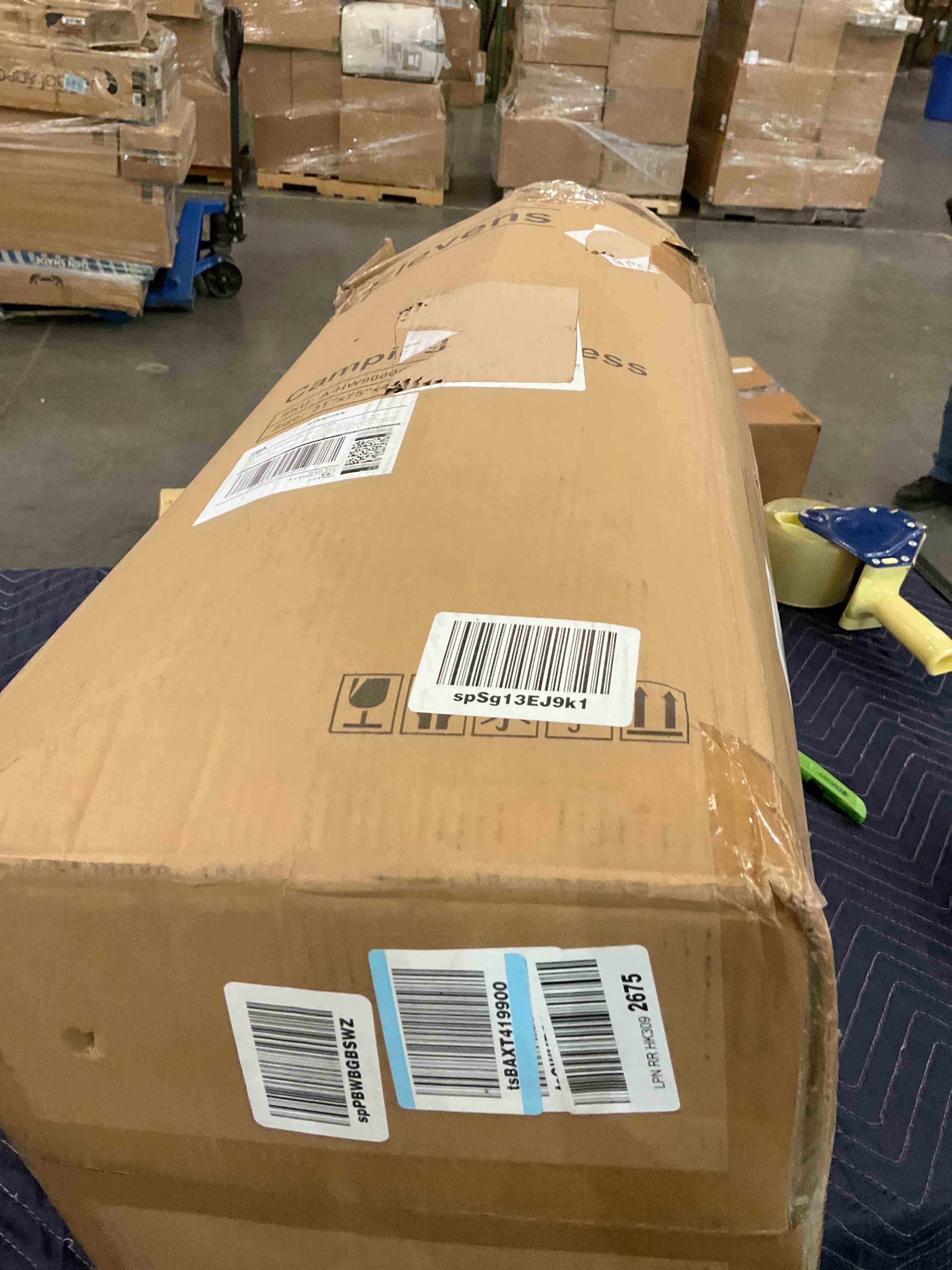 https://s3.amazonaws.com/lotting-images-prod/bidfta/EXS00843065_1702575991577.jpeg