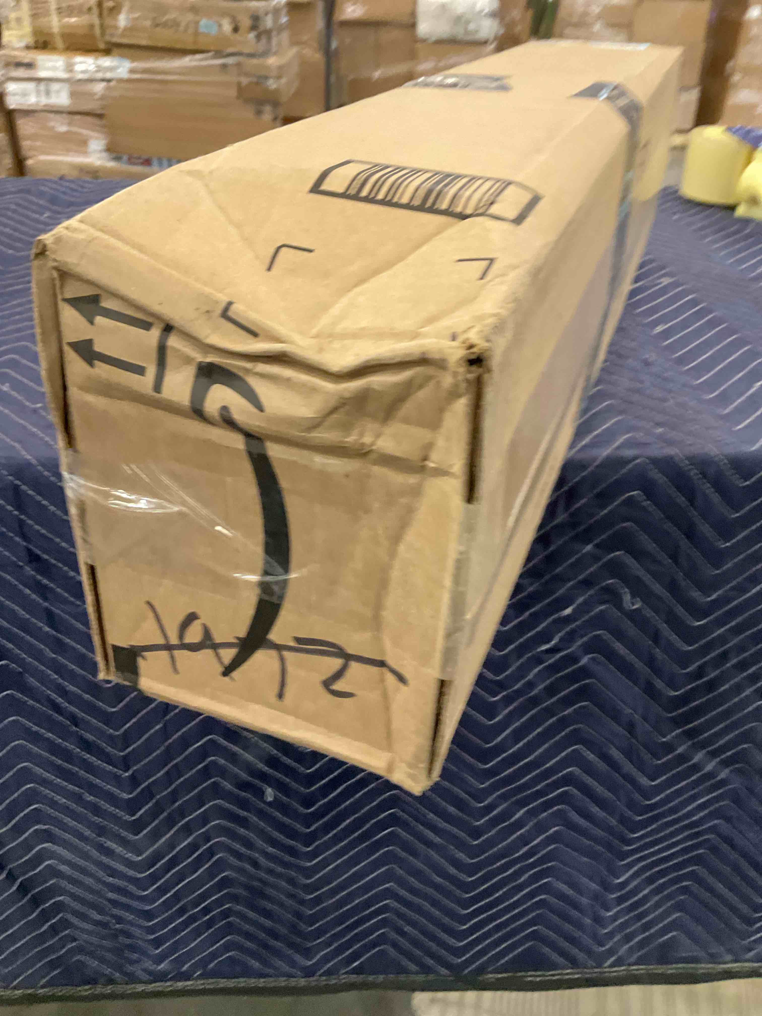 https://s3.amazonaws.com/lotting-images-prod/bidfta/EXS00843068_1702576257285.jpeg