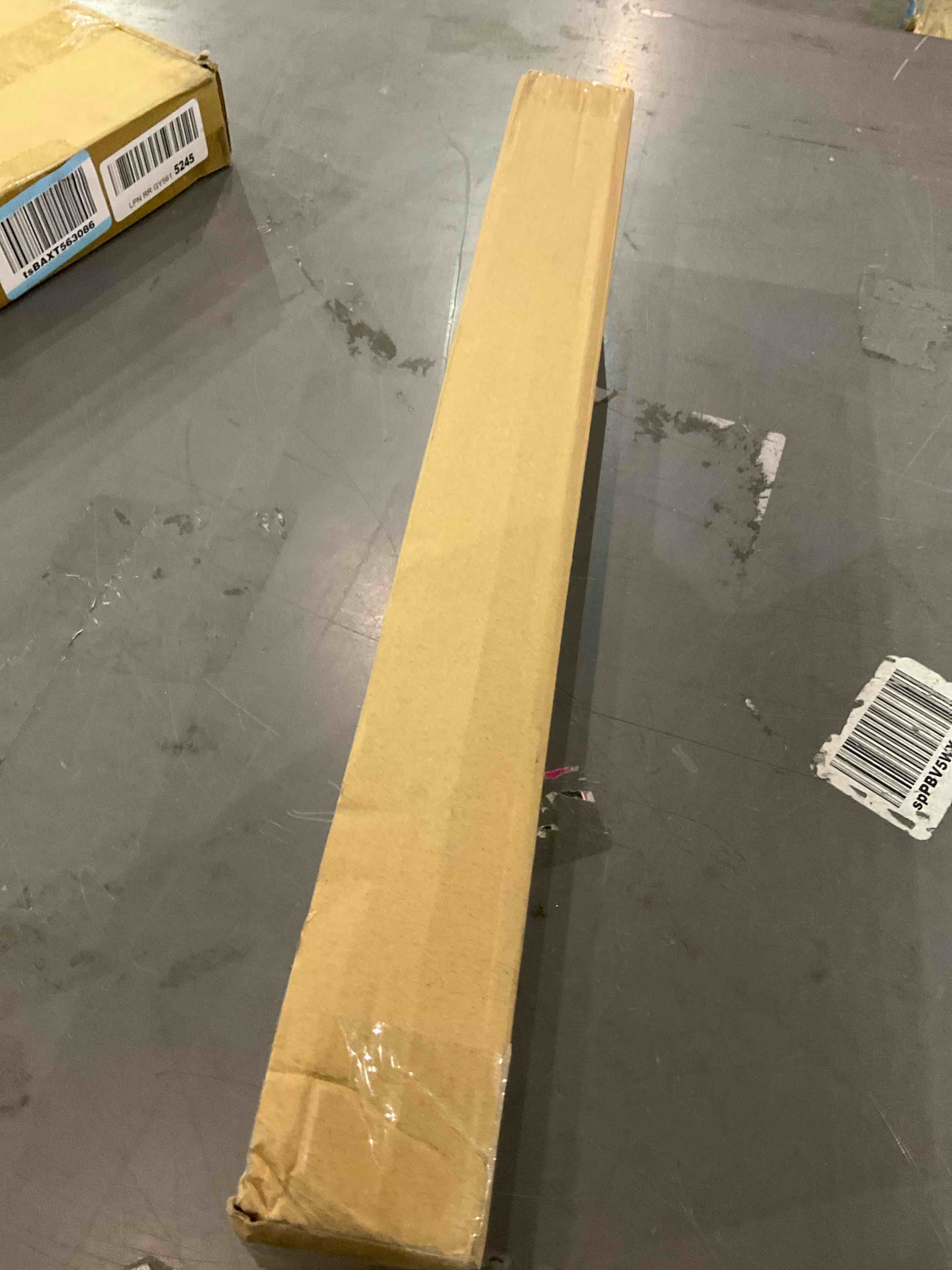 https://s3.amazonaws.com/lotting-images-prod/bidfta/EXS00843995_1701910516451.jpeg