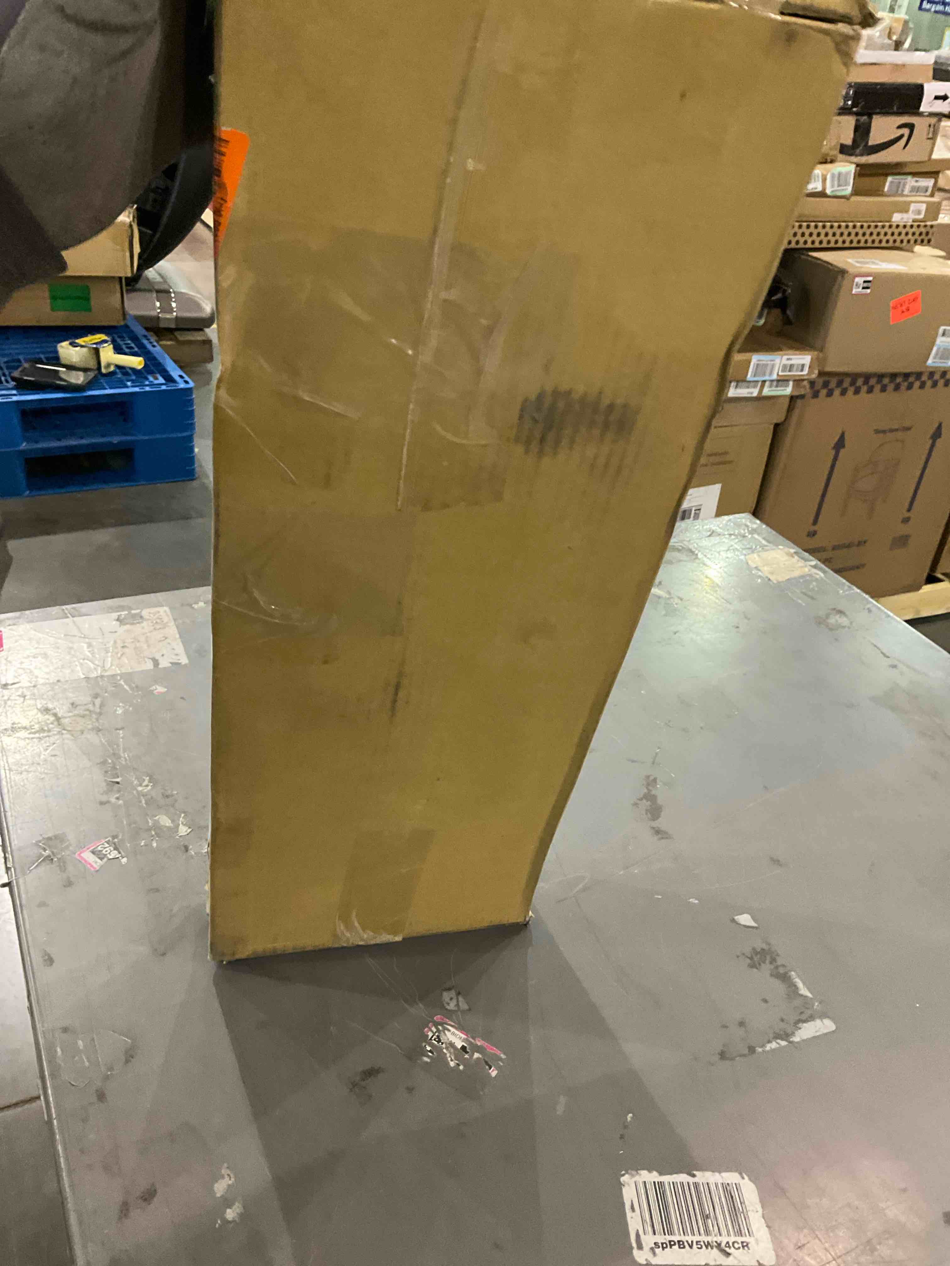 https://s3.amazonaws.com/lotting-images-prod/bidfta/EXS00843996_1701910636545.jpeg