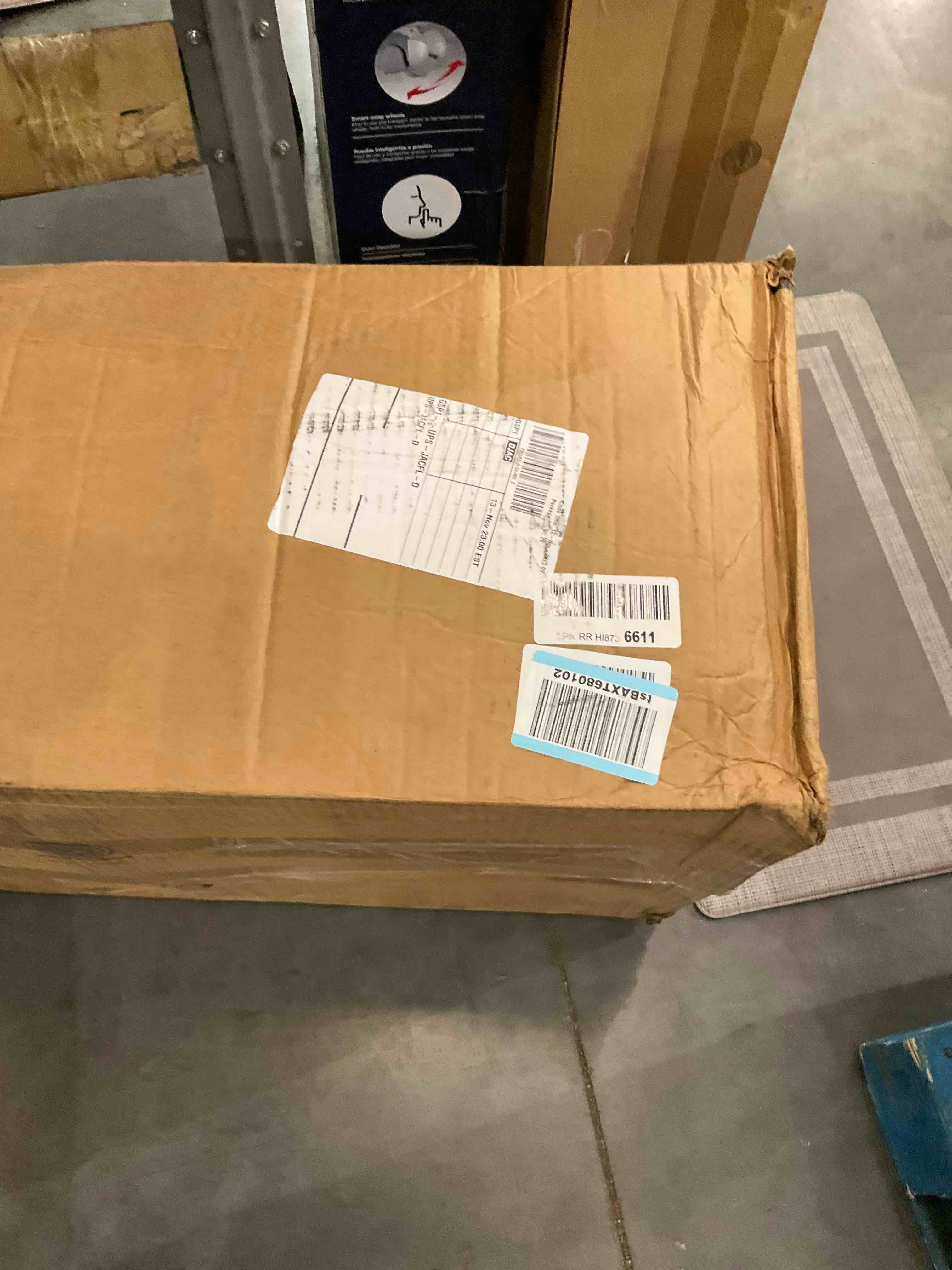 https://s3.amazonaws.com/lotting-images-prod/bidfta/EXS00843998_1701971023493.jpeg