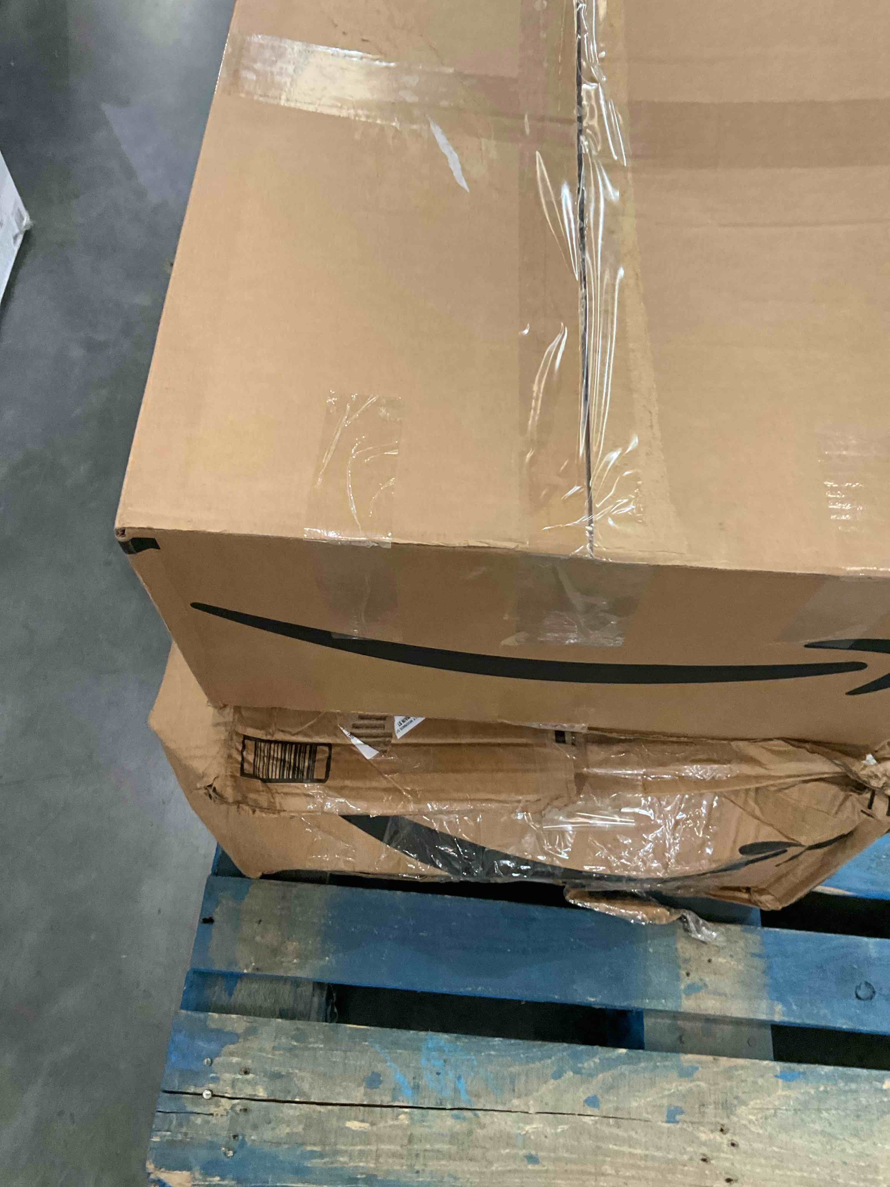 https://s3.amazonaws.com/lotting-images-prod/bidfta/EXS00843999_1701971152012.jpeg