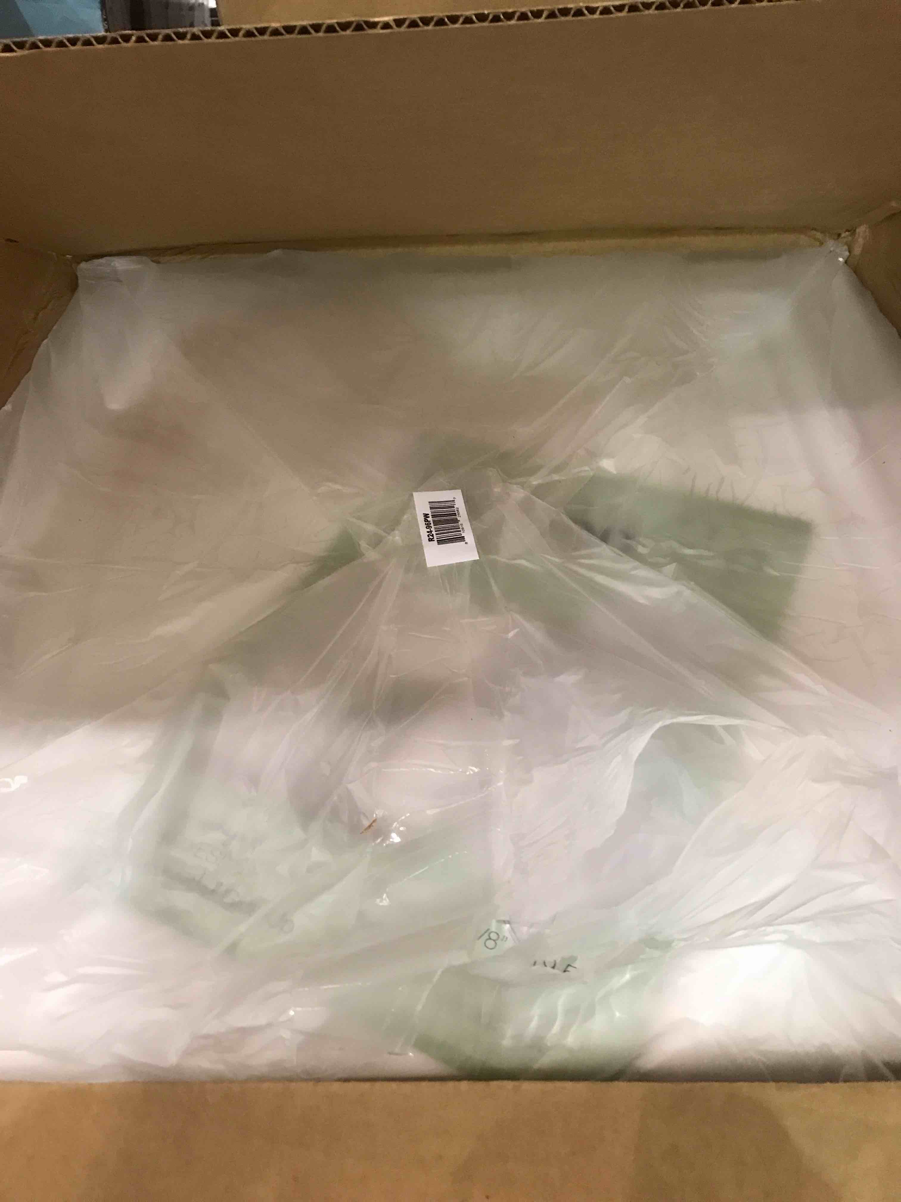 https://s3.amazonaws.com/lotting-images-prod/bidfta/EXS00844365_1706035391289.jpeg