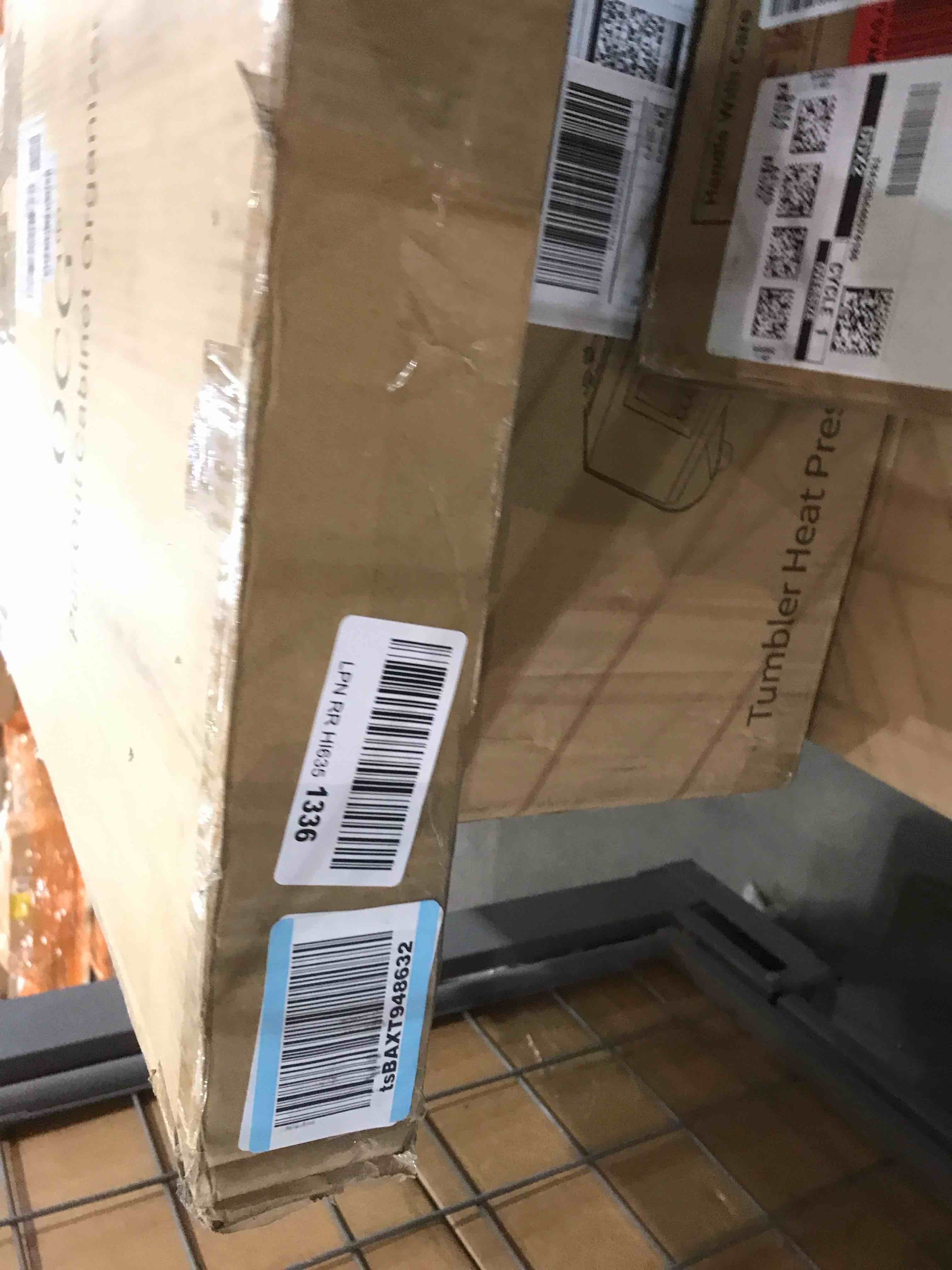 https://s3.amazonaws.com/lotting-images-prod/bidfta/EXS00844372_1706037872169.jpeg