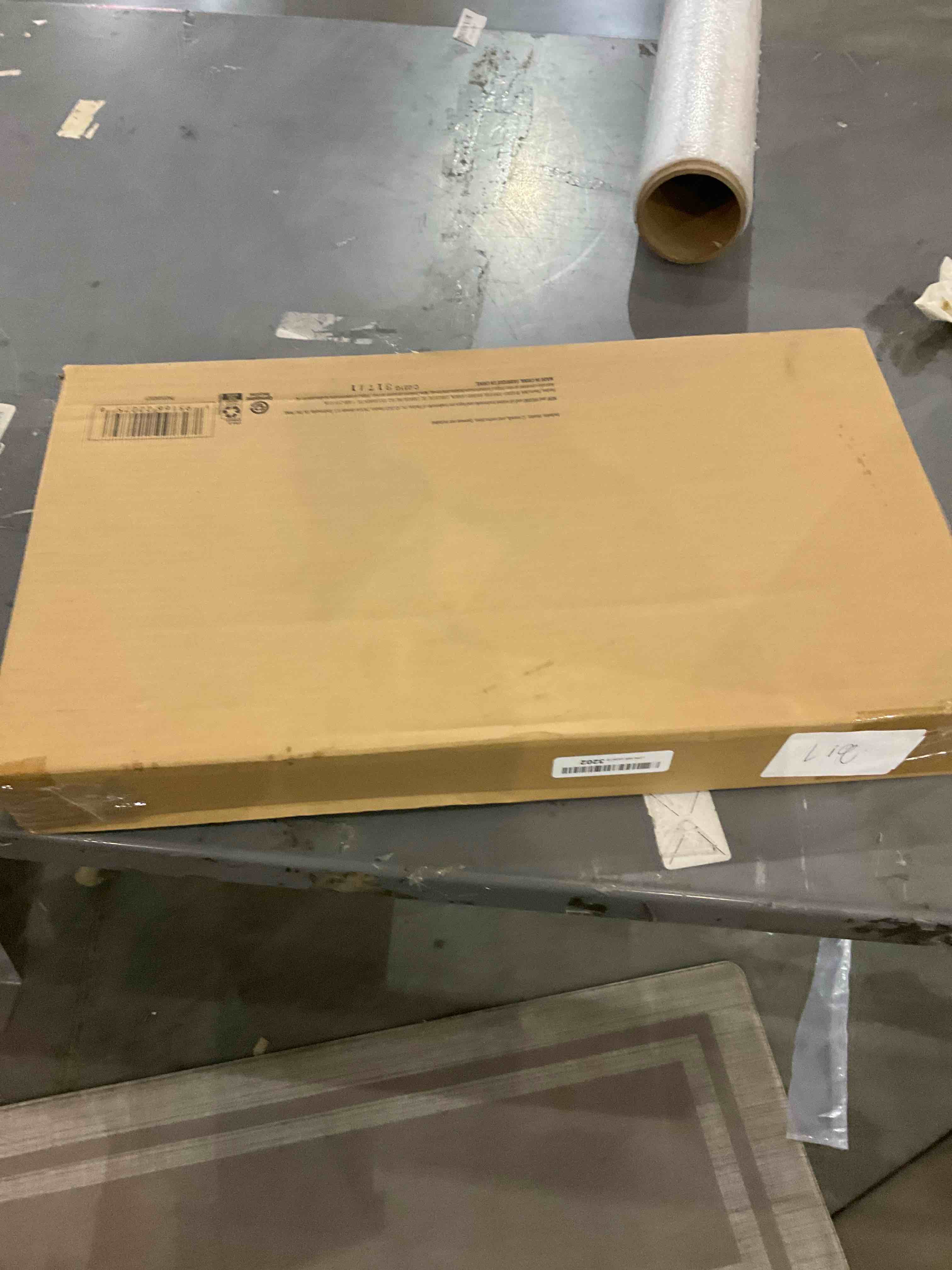 https://s3.amazonaws.com/lotting-images-prod/bidfta/EXS00844867_1705601100111.jpeg