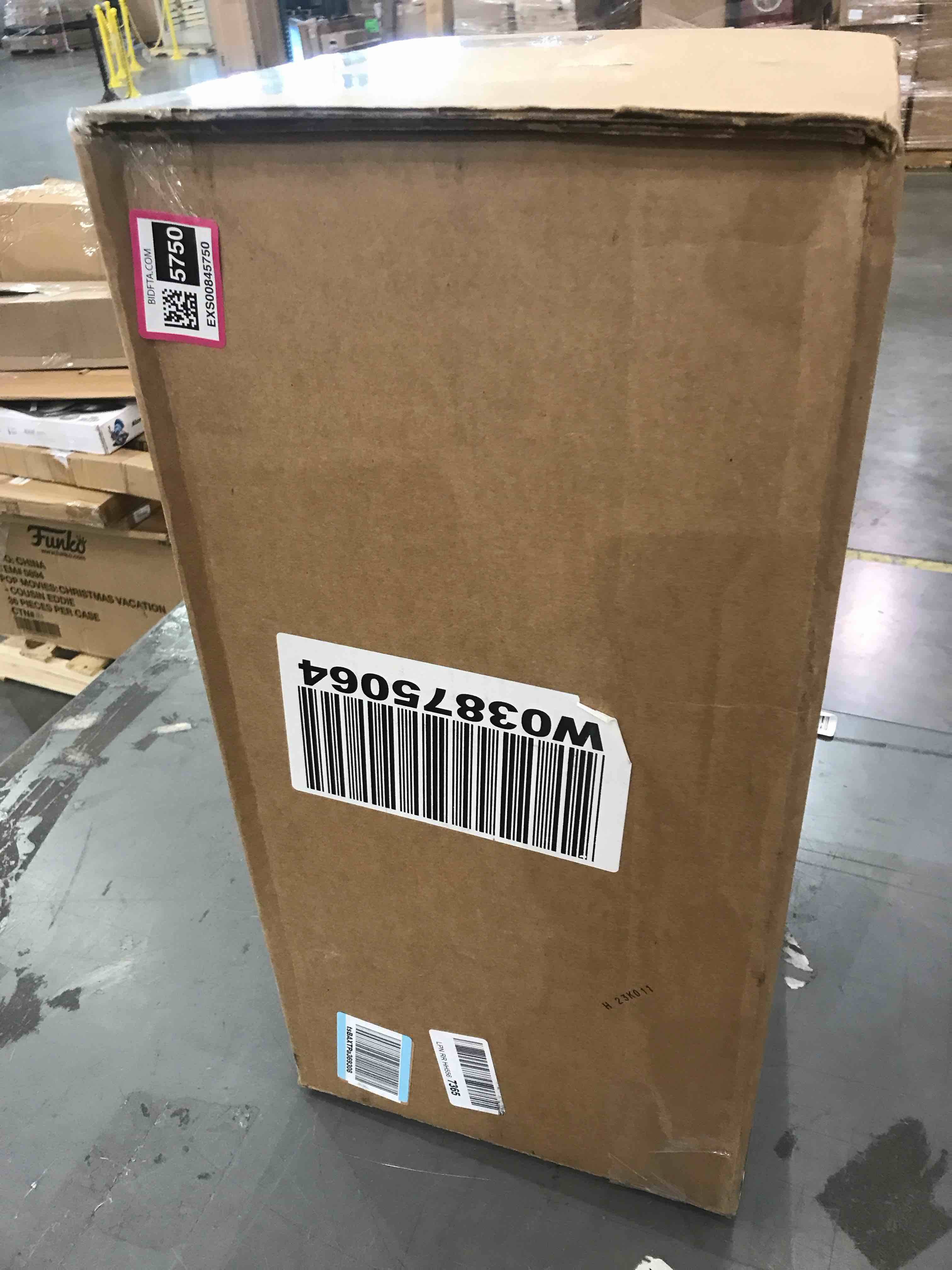https://s3.amazonaws.com/lotting-images-prod/bidfta/EXS00845750_1702576313265.jpeg
