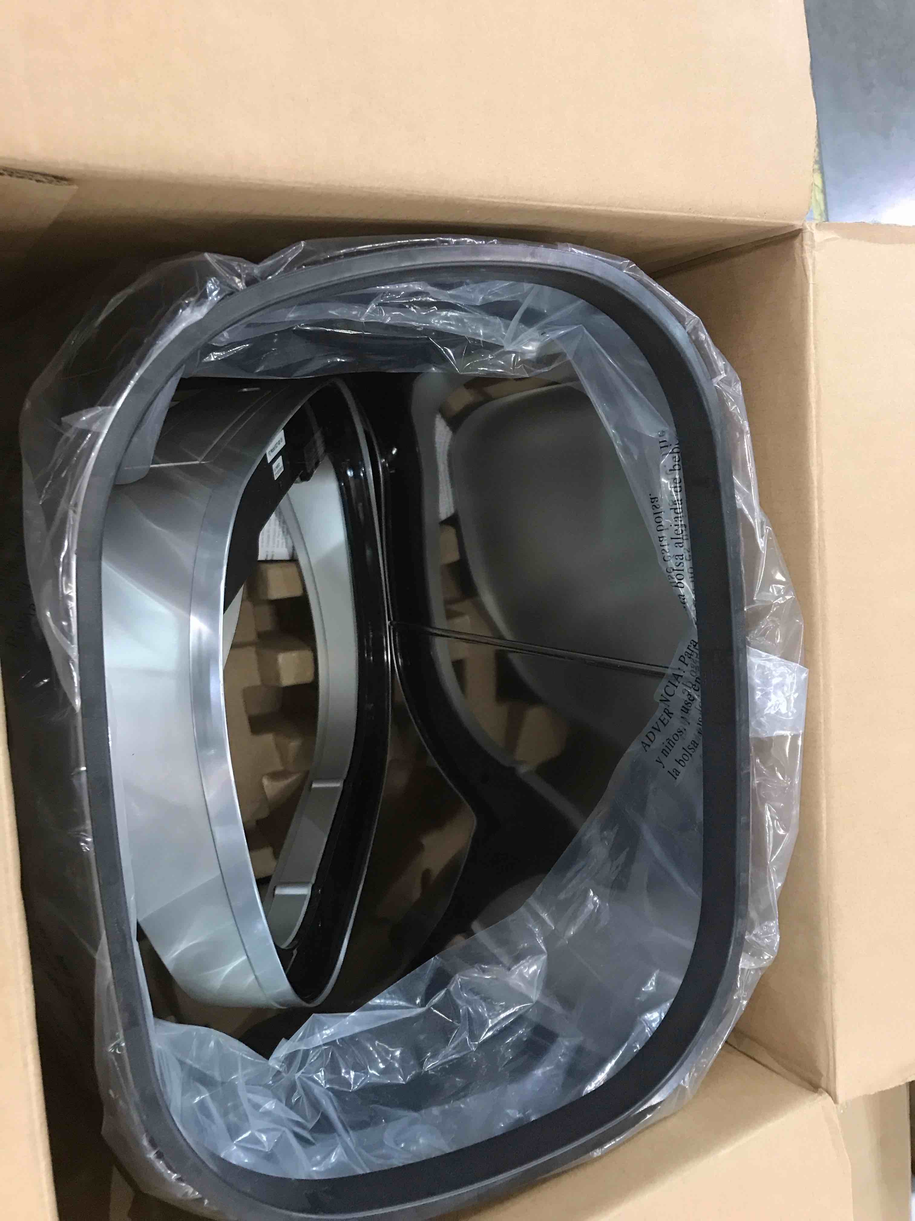 https://s3.amazonaws.com/lotting-images-prod/bidfta/EXS00845751_1702576572007.jpeg