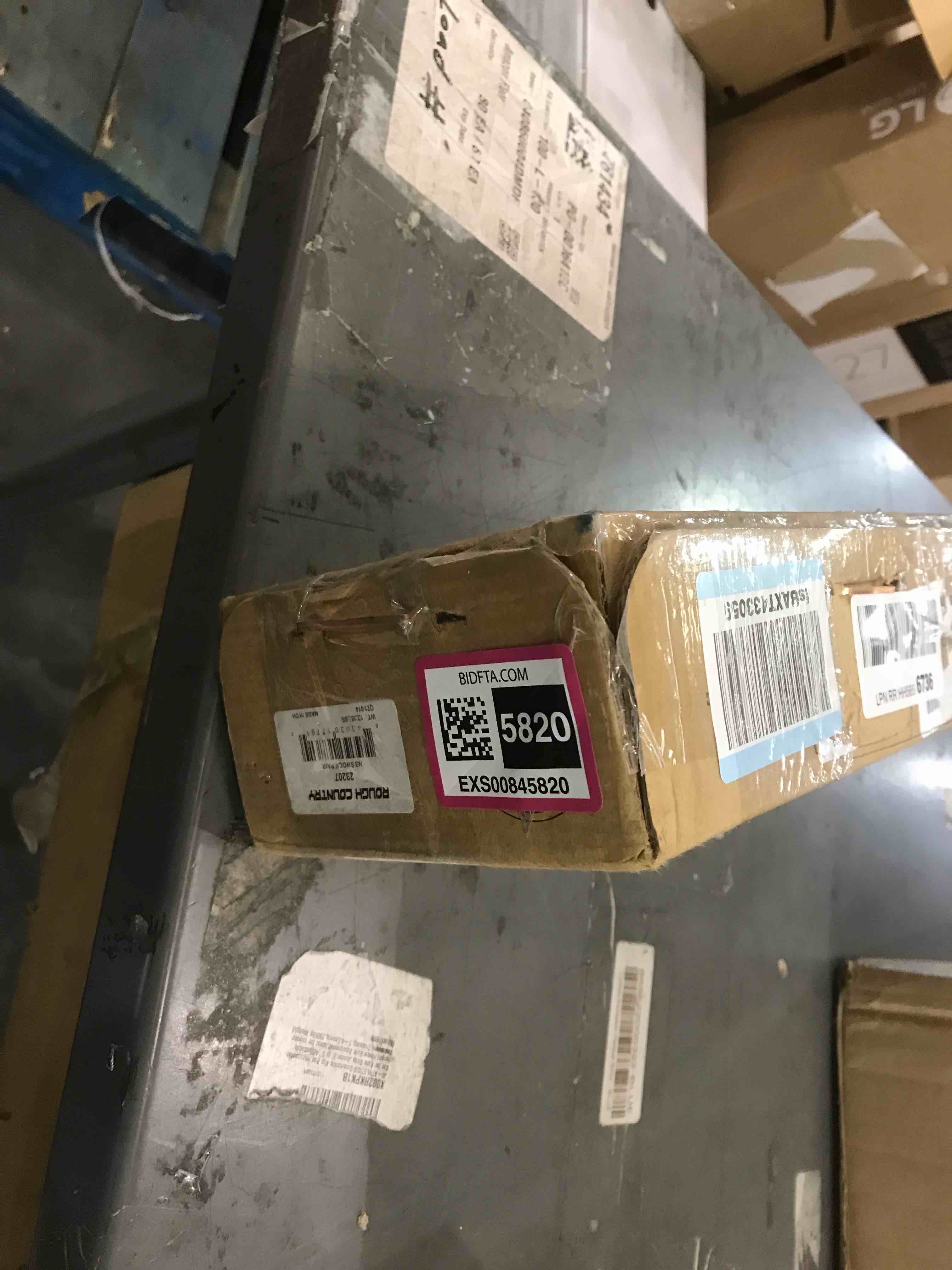 https://s3.amazonaws.com/lotting-images-prod/bidfta/EXS00845820_1702651803871.jpeg