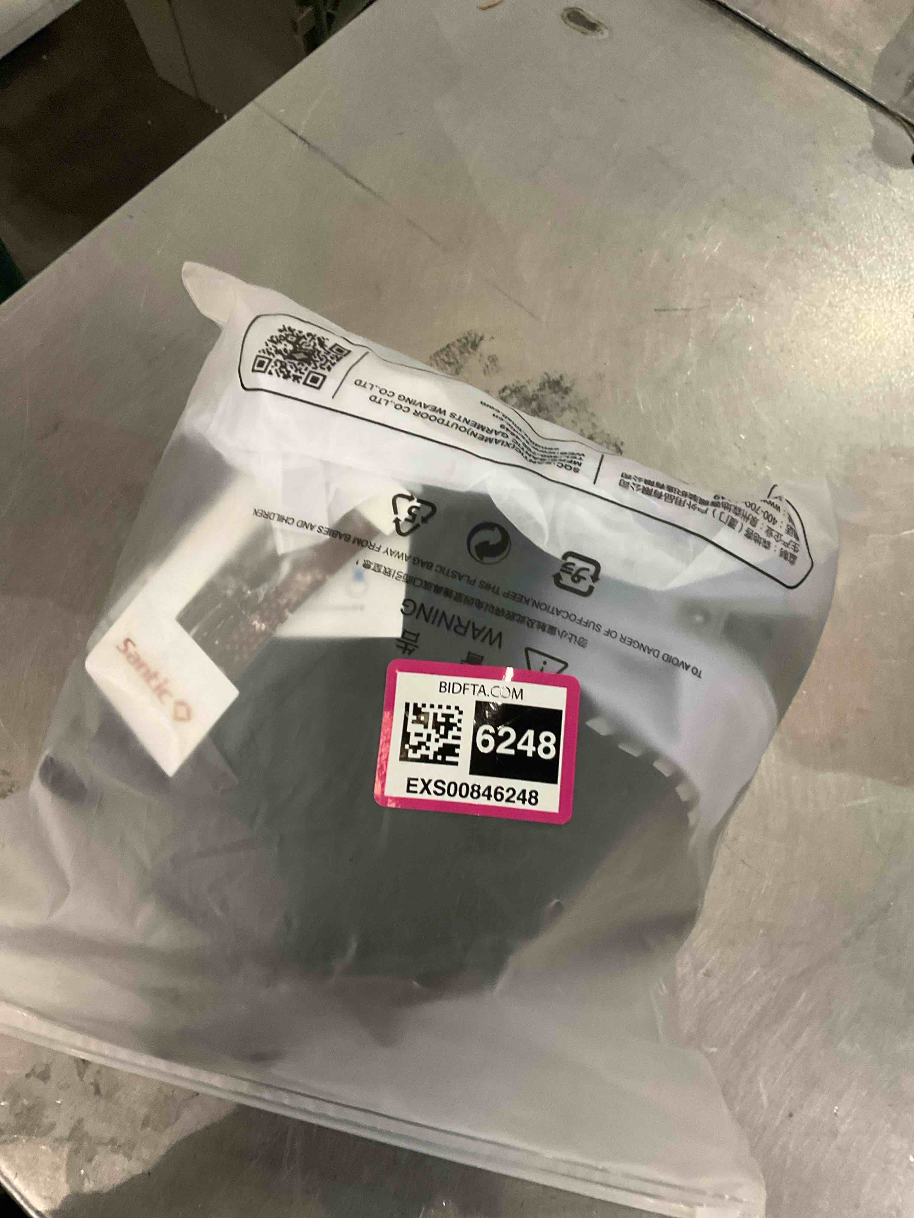 https://s3.amazonaws.com/lotting-images-prod/bidfta/EXS00846248_1704909036116.jpeg