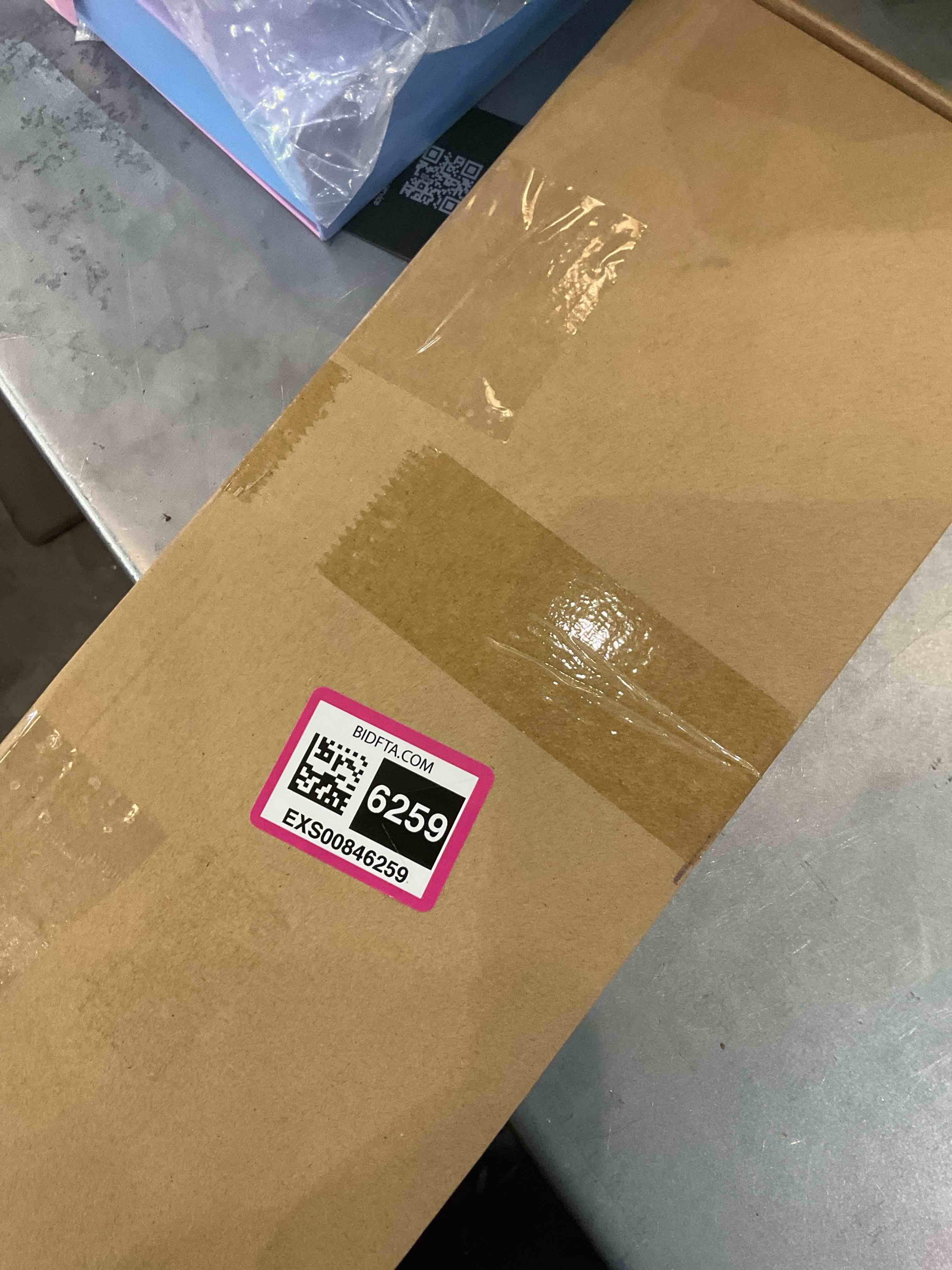 https://s3.amazonaws.com/lotting-images-prod/bidfta/EXS00846259_1704911122978.jpeg