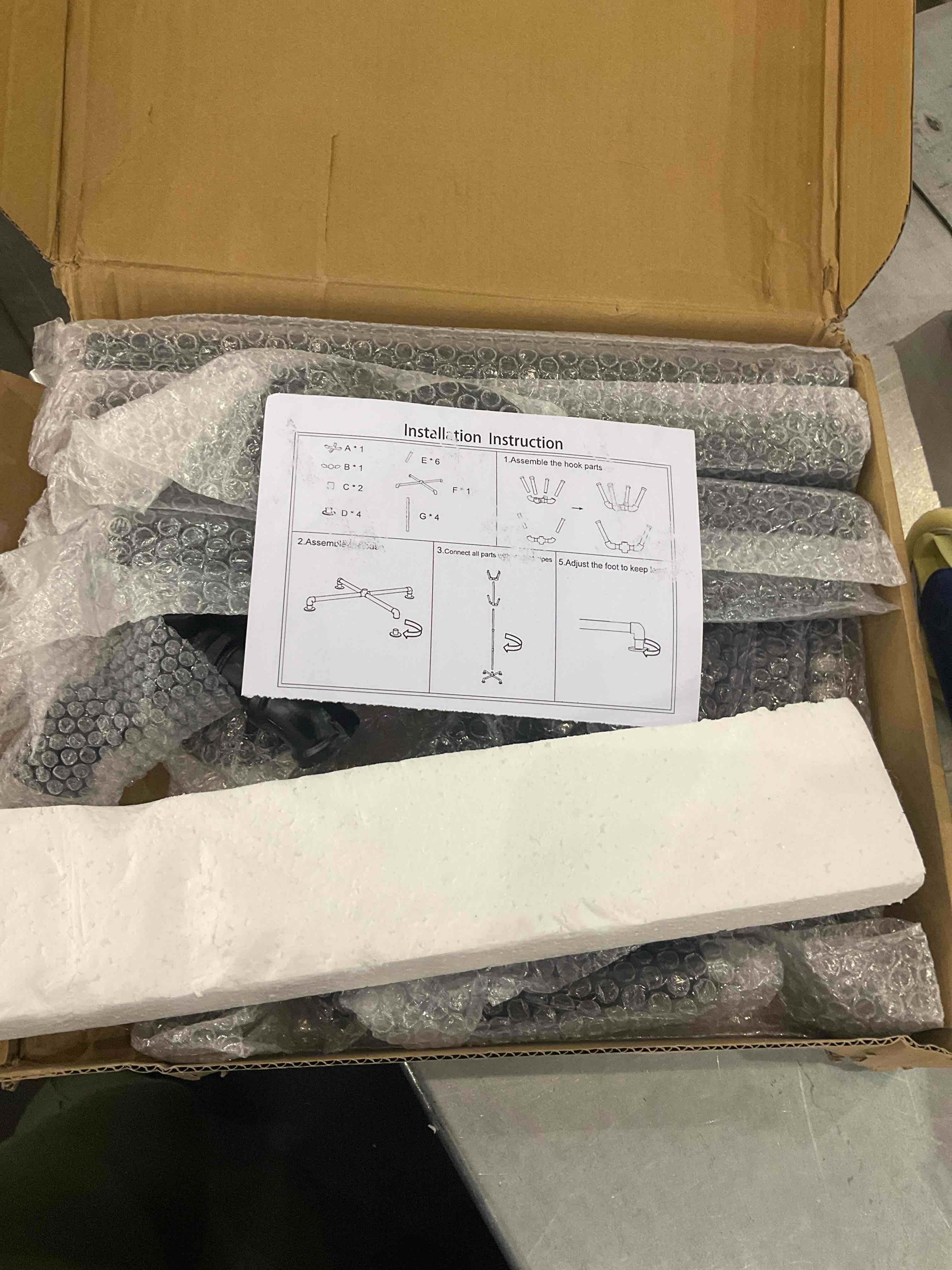 https://s3.amazonaws.com/lotting-images-prod/bidfta/EXS00846322_1704985394025.jpeg